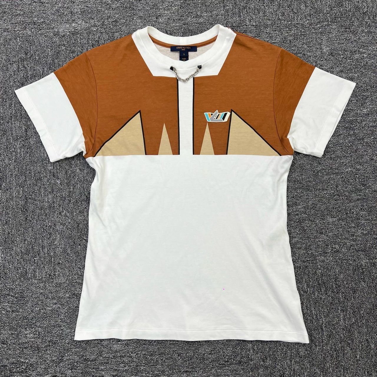Louis Vuitton Louis Vuitton Spliced Chain Letter Tee Size S / US 4 / IT 40 - 1 Thumbnail