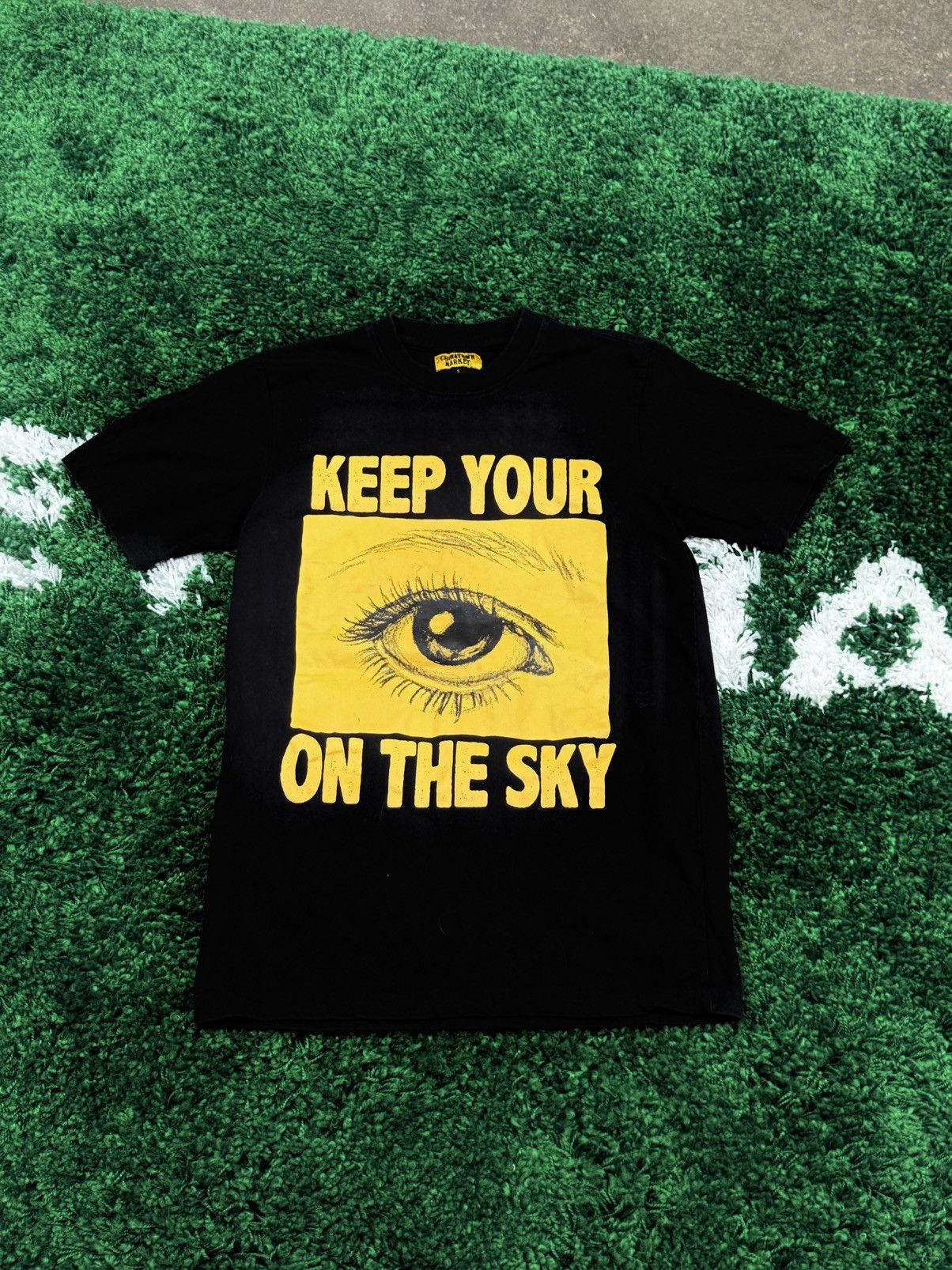 Market Chinatown Market UFO Allien Sky Tee Black Small Eye Size US S / EU 44-46 / 1 - 2 Thumbnail
