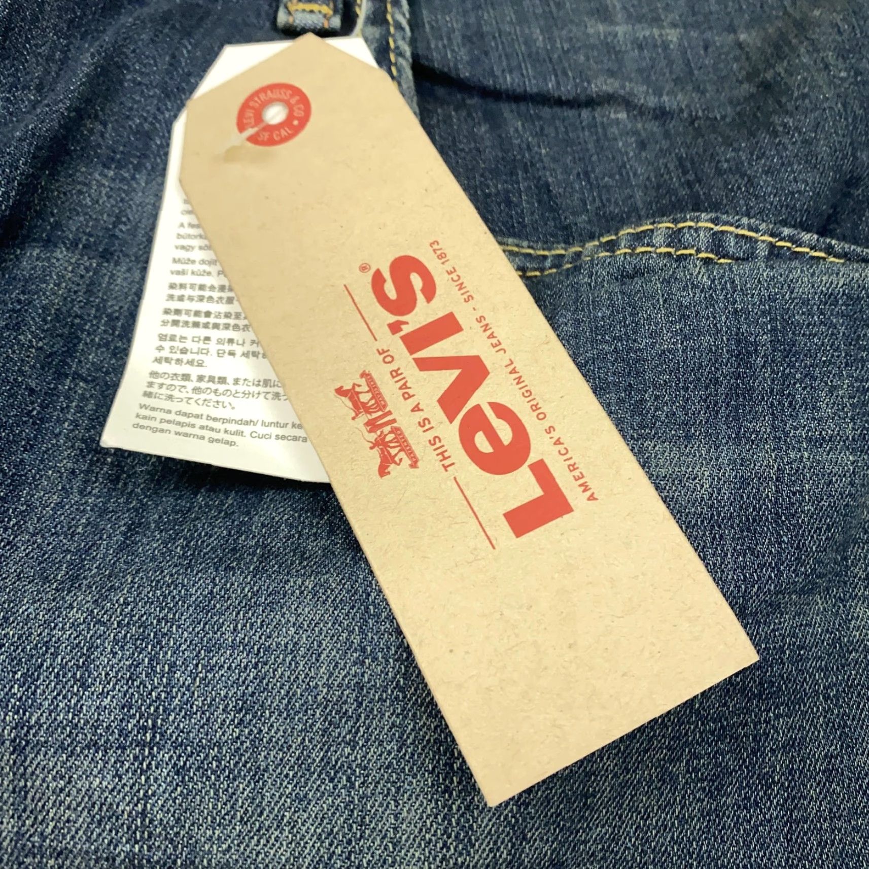 Levi's VINTAGE? No — Levi's 559 Relaxed Straight Jeans Men 42x29 Blue Medium Wash Denim Pants 559 Relaxed Straight Zip Pockets Mens Regular 42 Inseam 29" Size US 42 / EU 58 - 3 Thumbnail