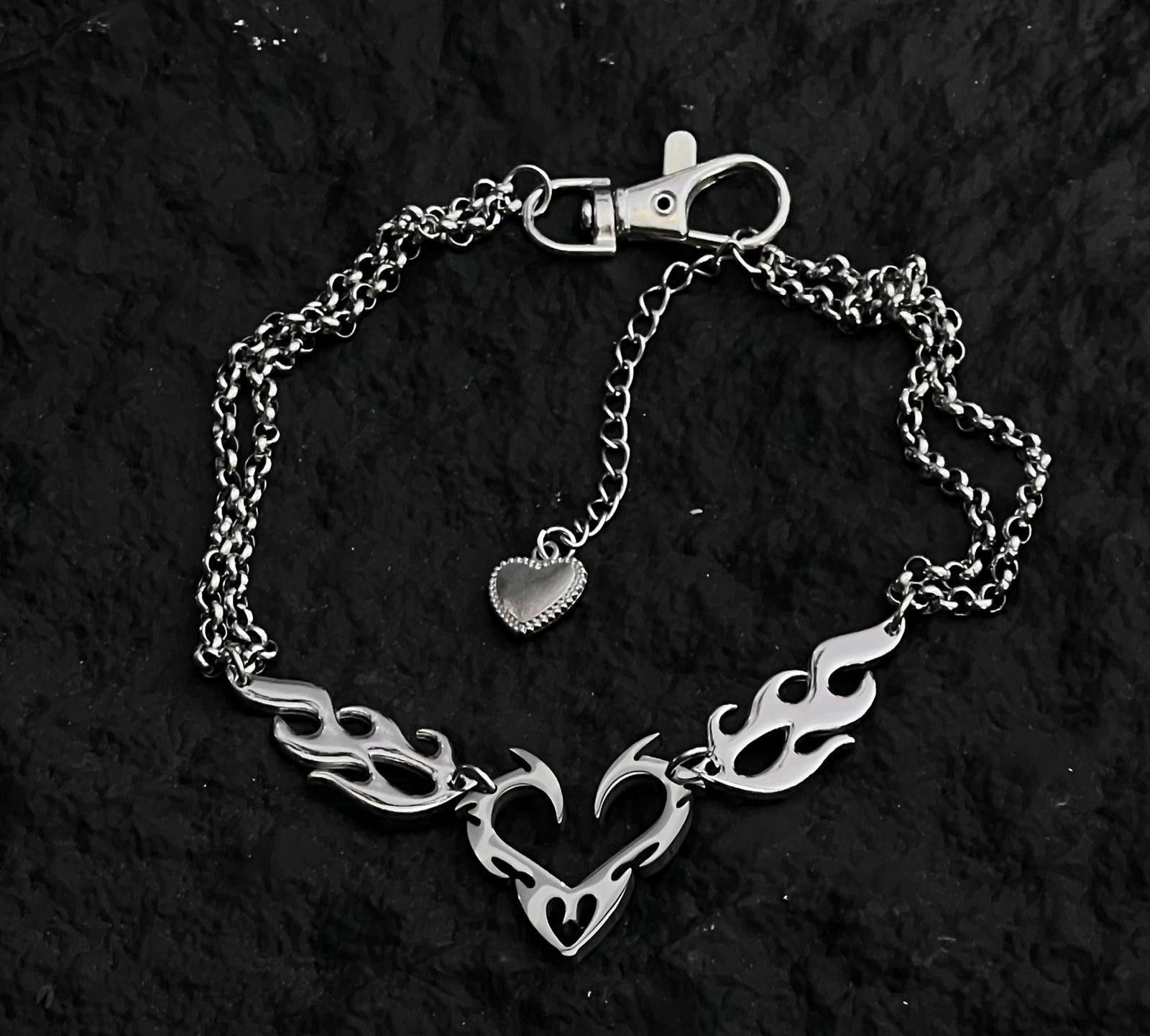 Jewelry Silver Flame Heart Choker Necklace, Edgy Chain Jewelry Size ONE SIZE - 4 Thumbnail