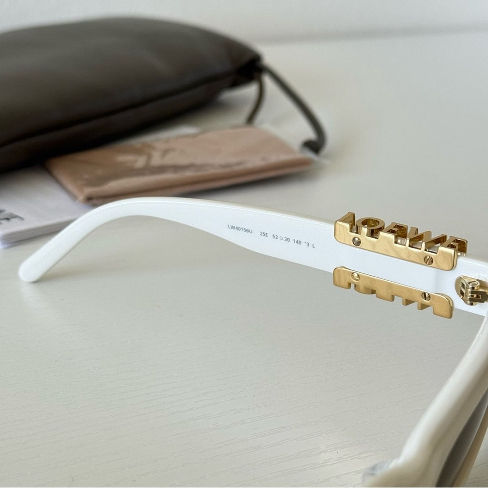 Loewe New! Loewe White Sunglasses LW40156U 25E, Authentic Size ONE SIZE - 4 Thumbnail