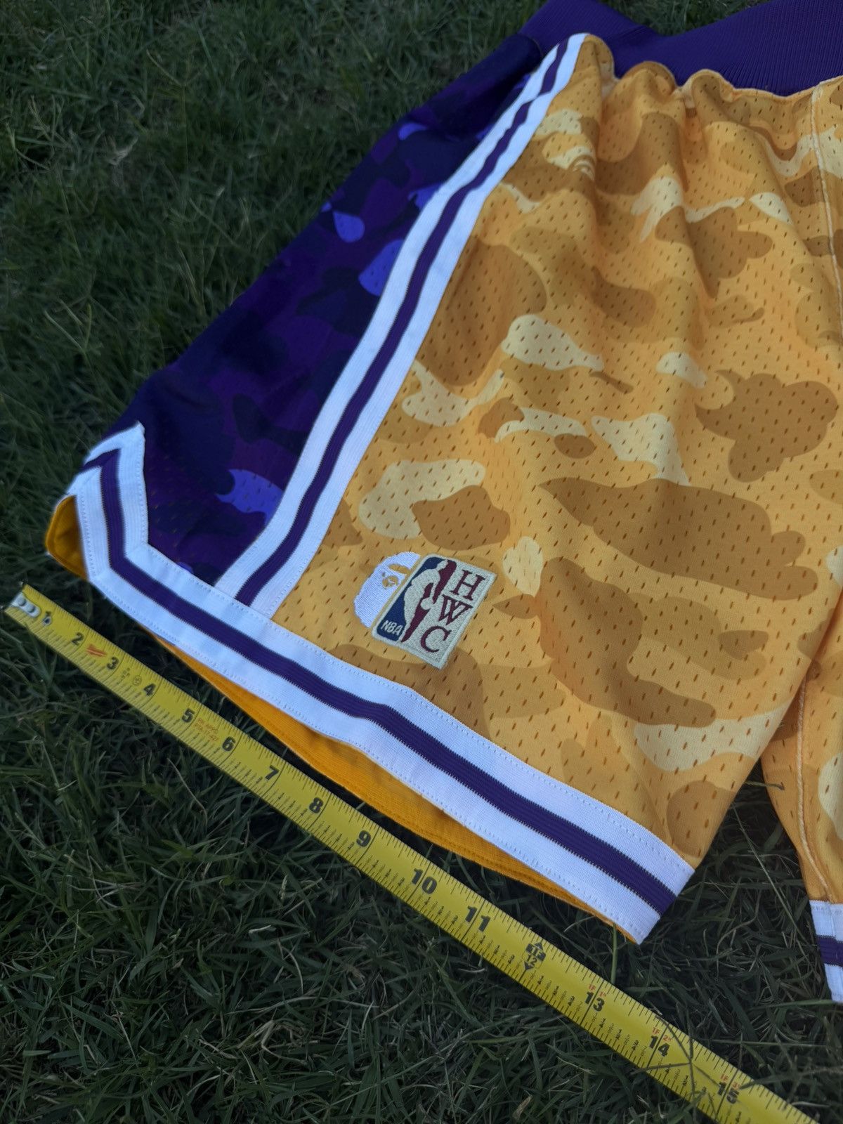 Bape × Mitchell & Ness × NBA Los Angeles Lakers Gold M&N x BAPE Camo Shorts Size US 38 / EU 54 - 12 Thumbnail