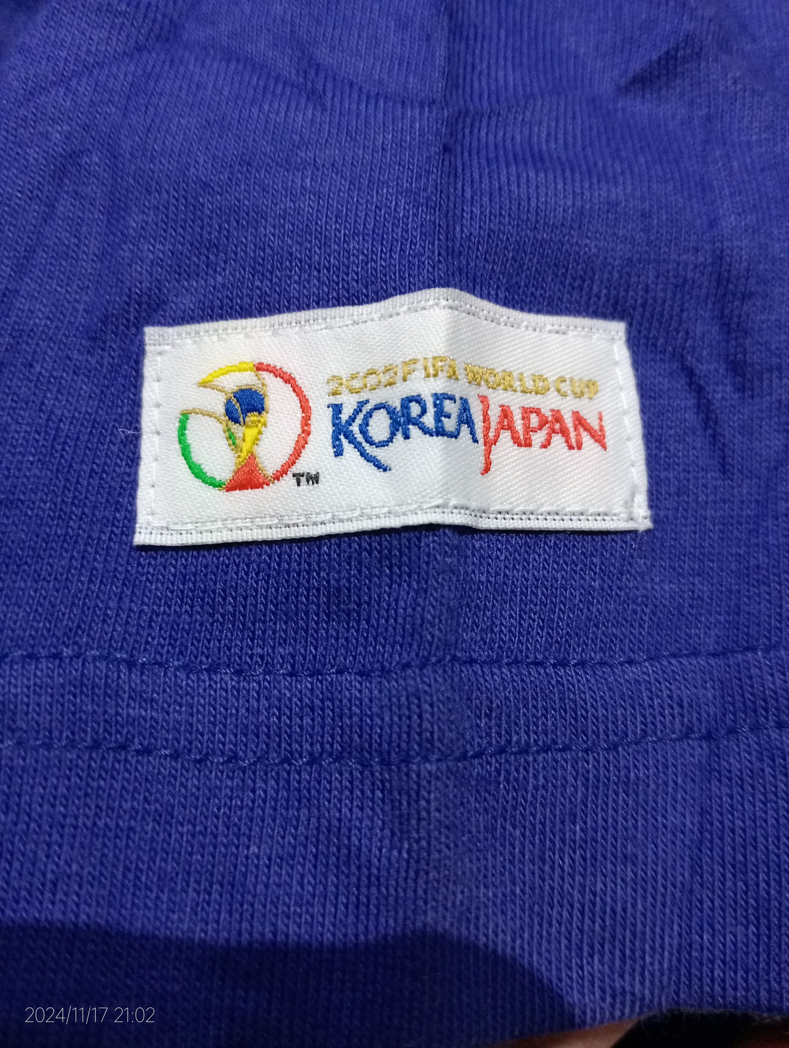 Vintage Vintage '90s FIFA World Cup Korea Japan 2002 Tee Very Rare Size US L / EU 52-54 / 3 - 3 Thumbnail