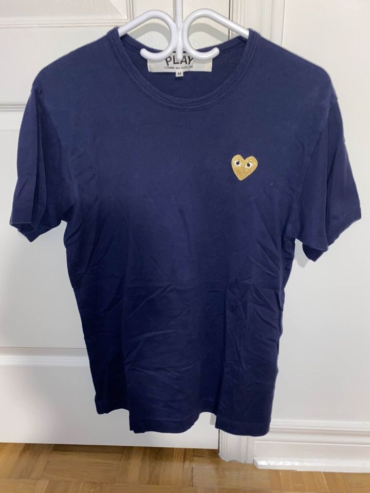 Comme des Garcons CDG PLAY Gold Heart Tee Navy Size US M / EU 48-50 / 2 - 1 Thumbnail