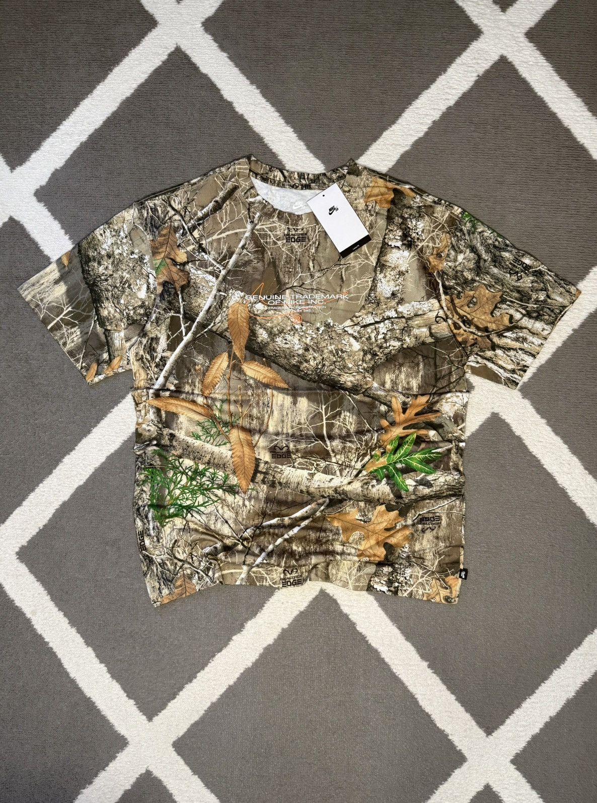 Nike Nike SB Realtree Camo All Over Print Loose Fit T-shirt Size US M / EU 48-50 / 2 - 1 Thumbnail