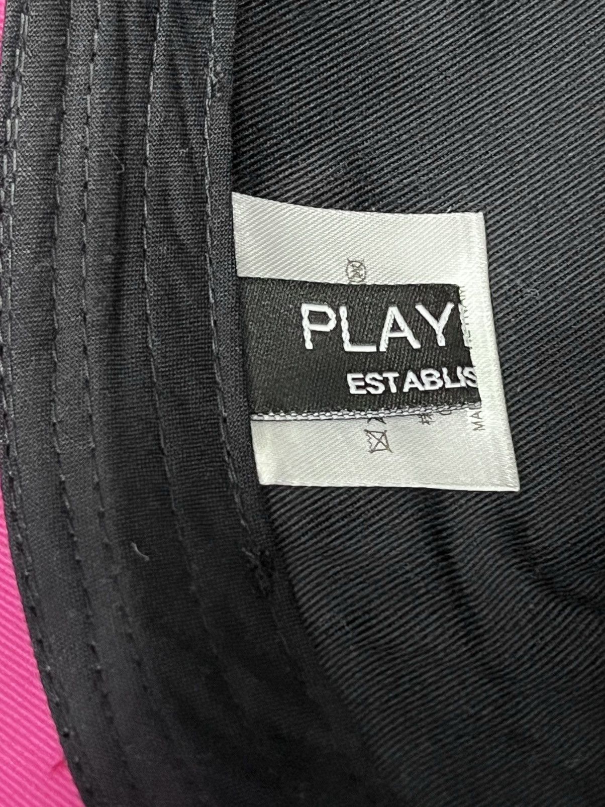 🐇Vintage PLAYBOY Embroidery Spellout Black Pink Trucker Hat