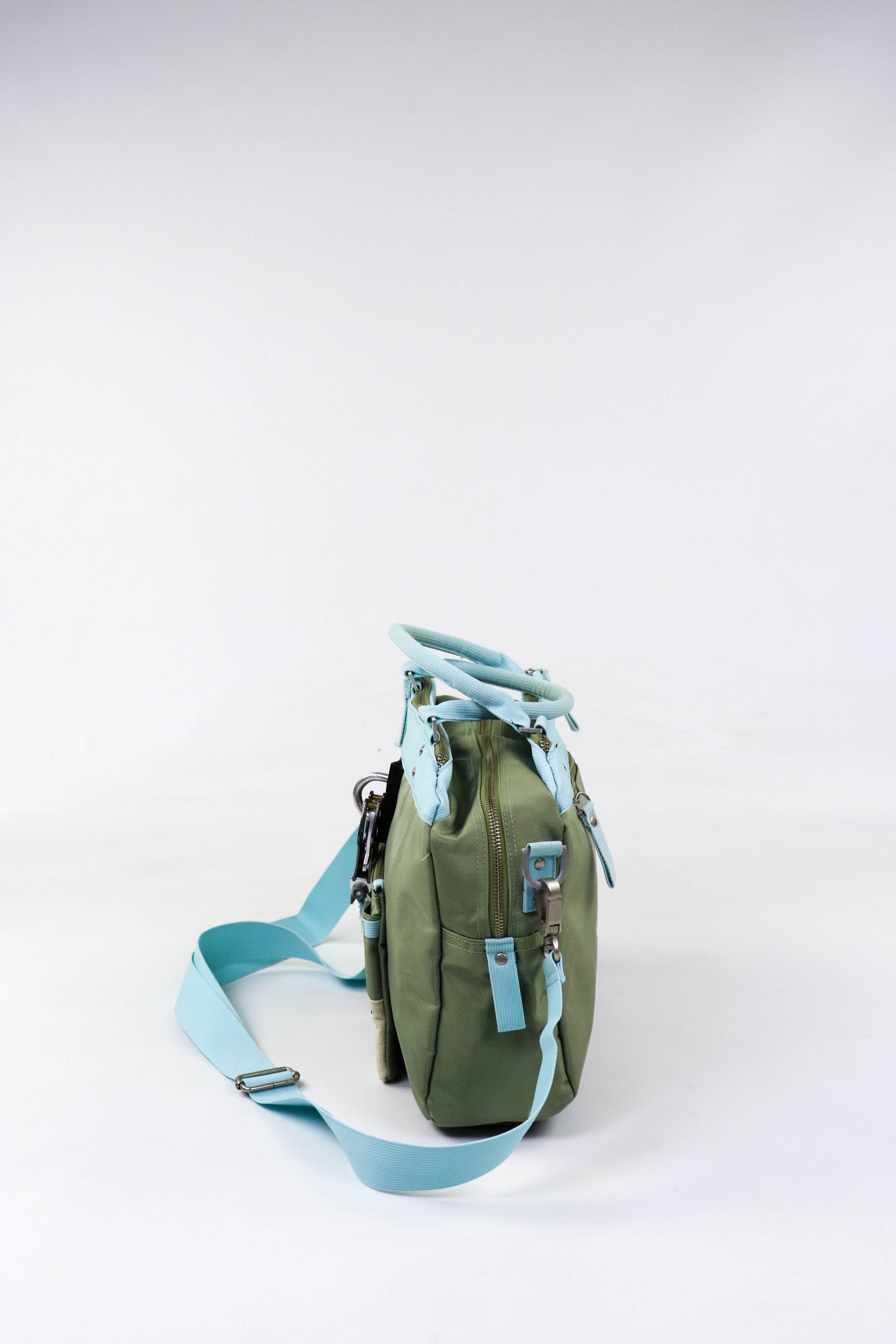 Japanese Brand GGL George Gina & Lucy Khaki Olive Nylon Cargo Shoulder Bag Size ONE SIZE - 4 Thumbnail