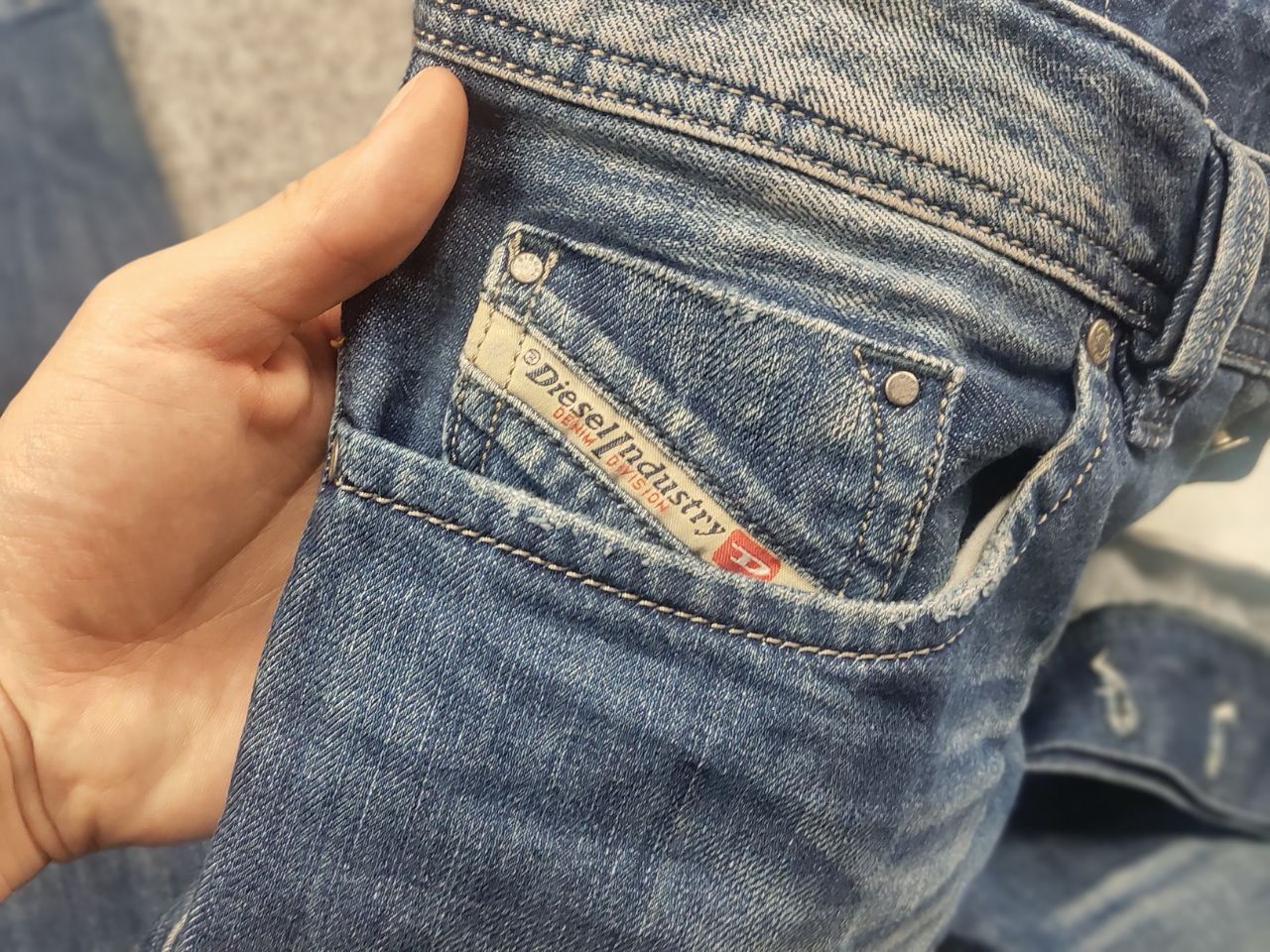 Diesel Vintage Diesel larkee Faded denim Y2k Straight cut jeans LGB Size US 32 / EU 48 - 12 Thumbnail