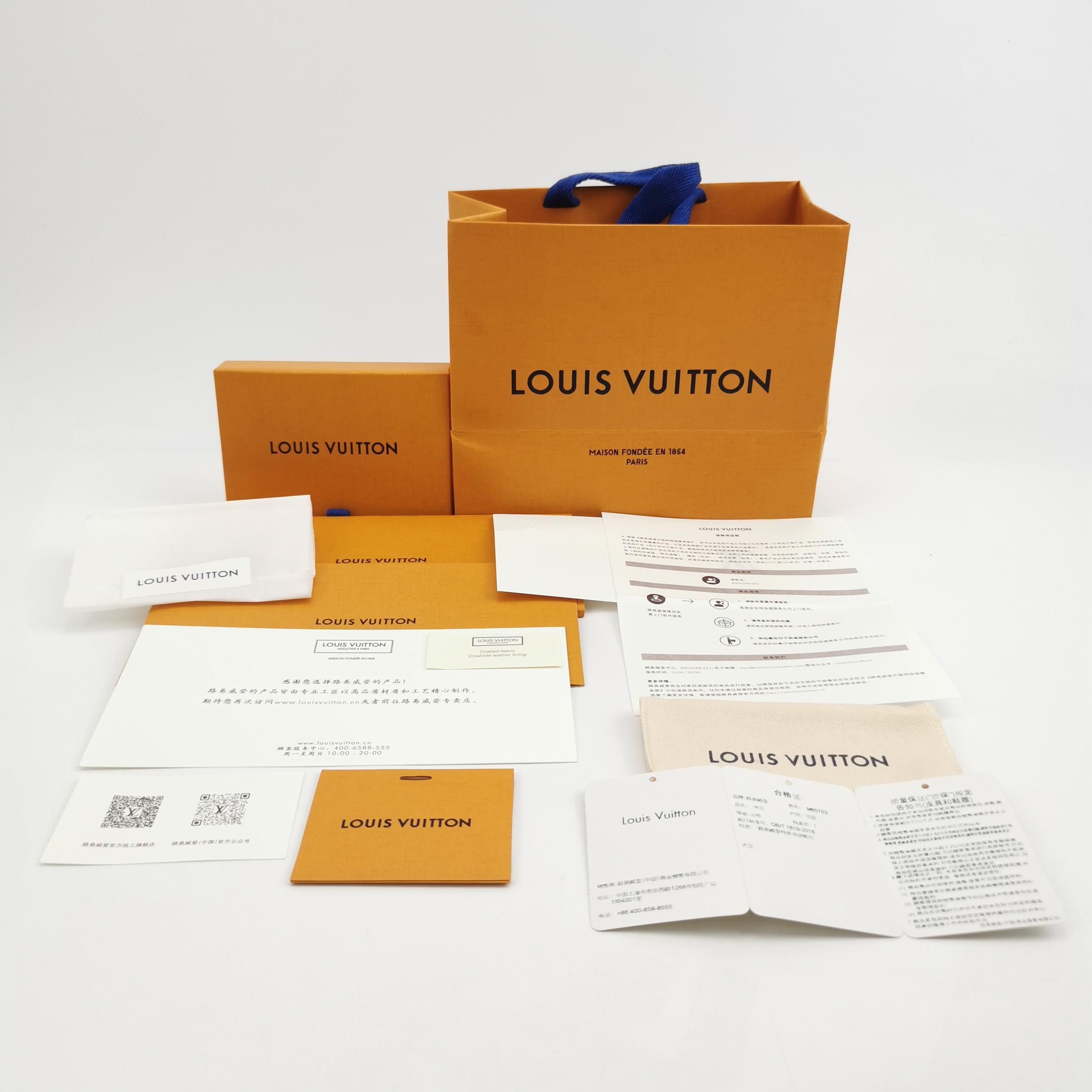 Louis Vuitton Louis Vuitton (LV) Cowhide Colorblock Monogram Print Card H Size ONE SIZE - 4 Thumbnail