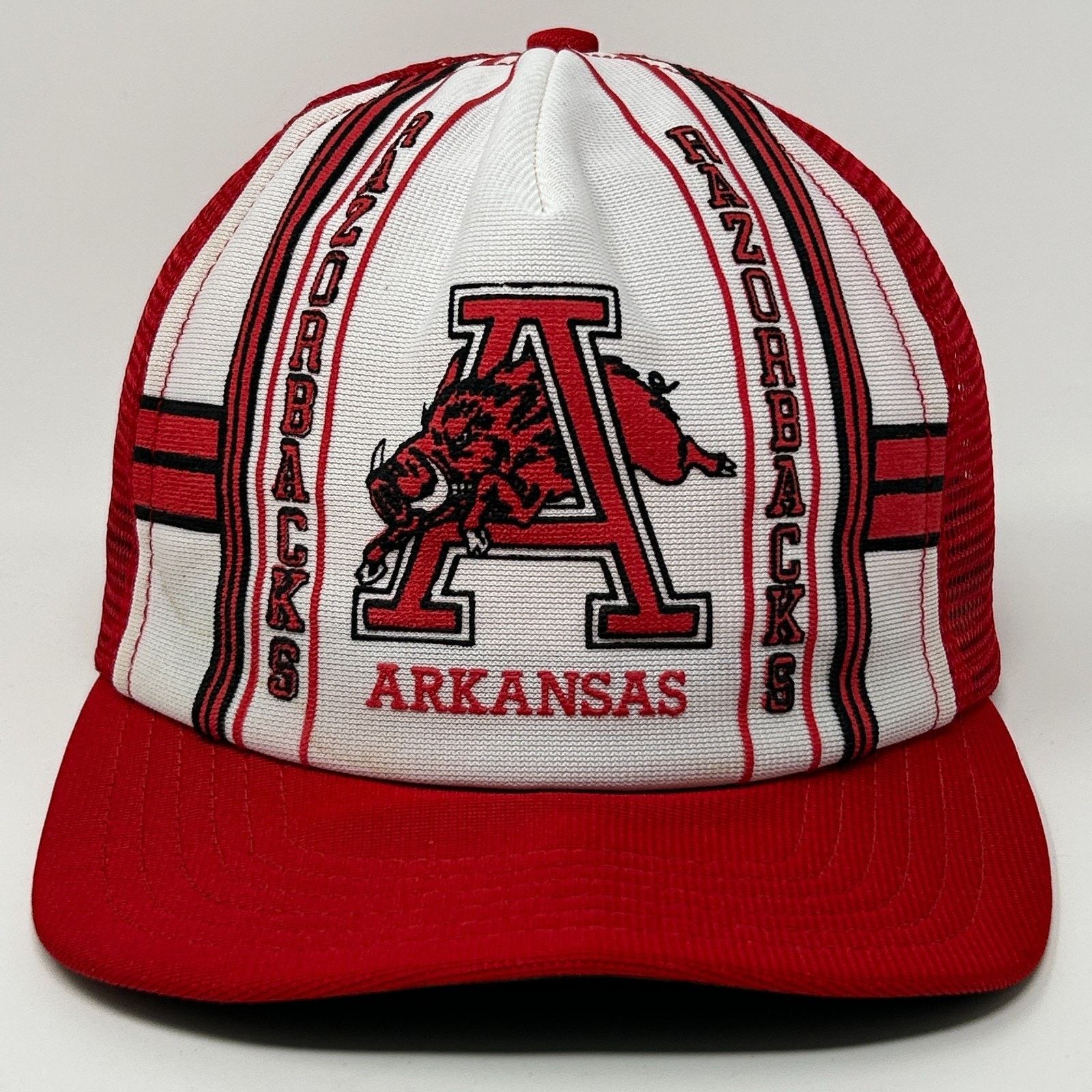 Vintage Vintage 80s Arkansas Razorbacks Trucker Hat Baseball Cap Red Size ONE SIZE - 1 Thumbnail