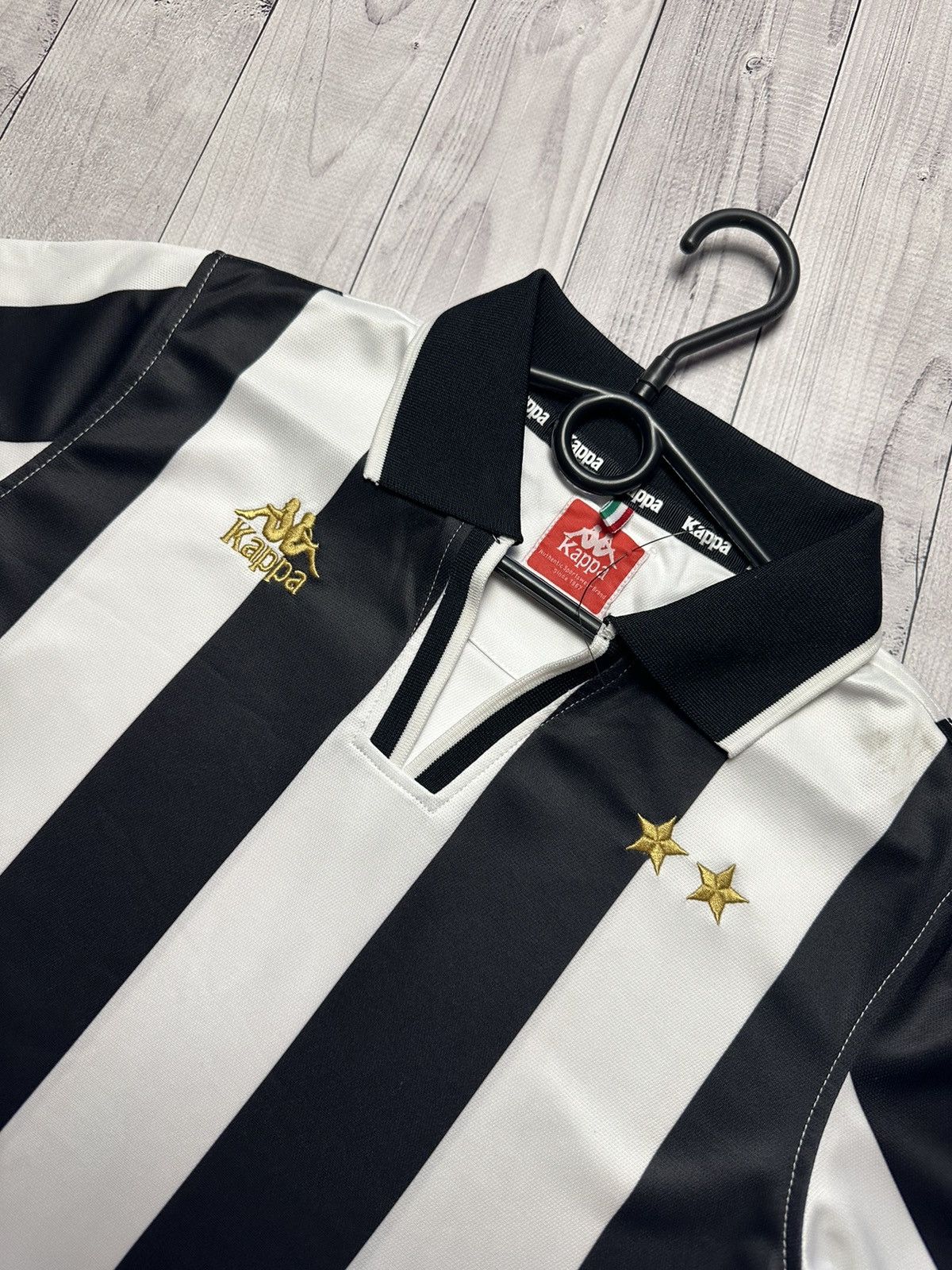 Kappa × Vintage Vintage kappa Juventus soccer jersey retro rare size Xs Size US XS / EU 42 / 0 - 3 Thumbnail