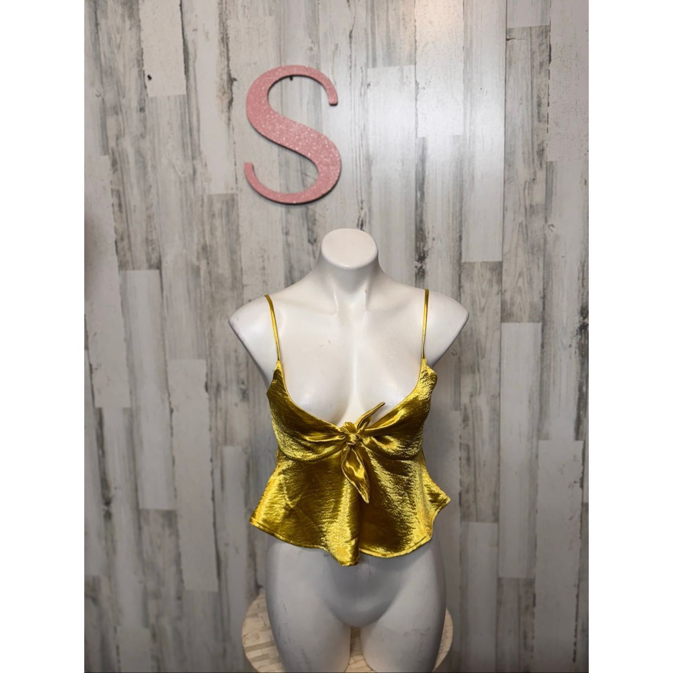 Forever 21 Forever 21 Metallic Gold Tie-Front Peplum Cami Top – Size S Size S / US 4 / IT 40 - 5 Thumbnail