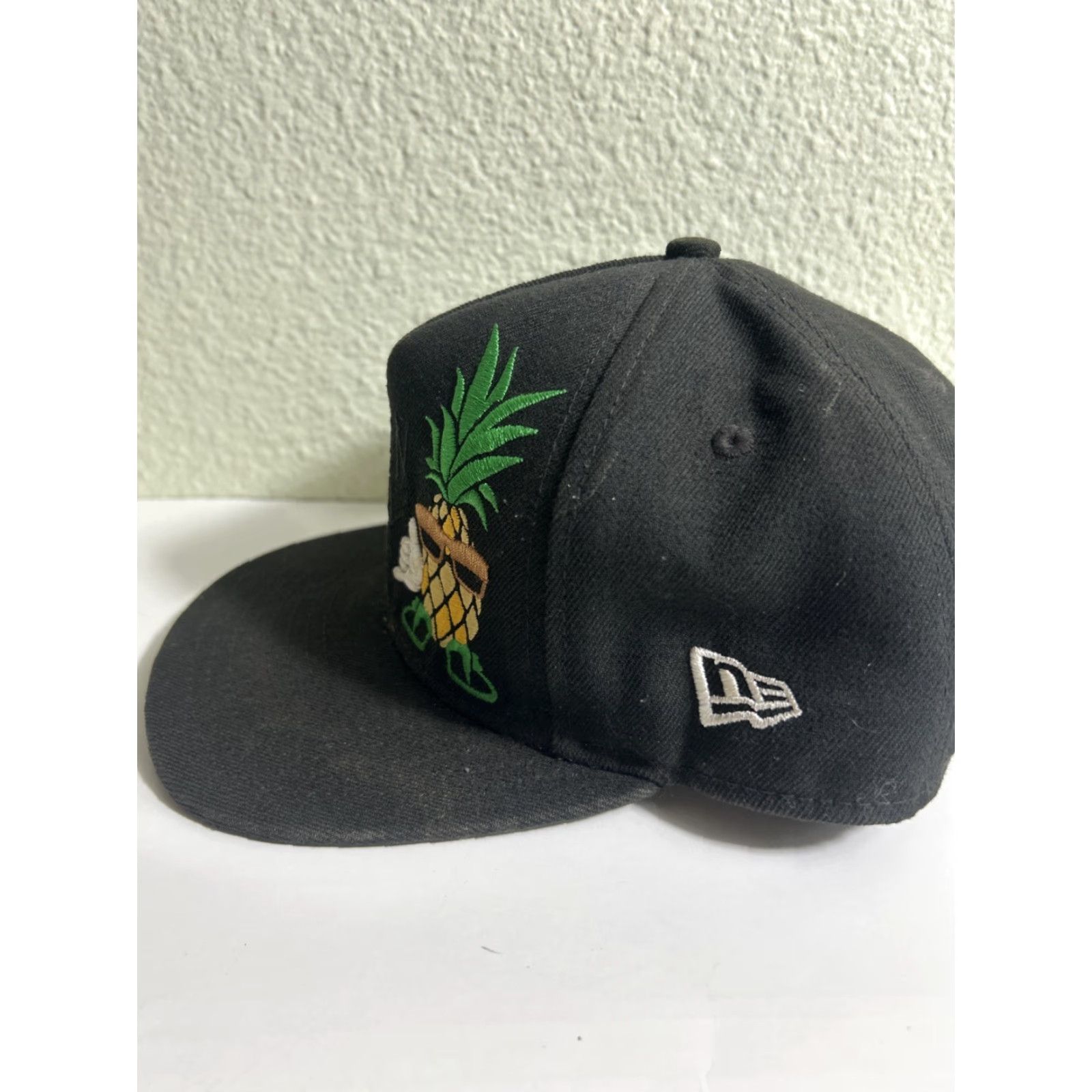 New Era New Era 9Fifty Snapback Hat Black Hawaiian Pineapple Sun Stained Adjustbal Mens One Size Size ONE SIZE - 6 Thumbnail