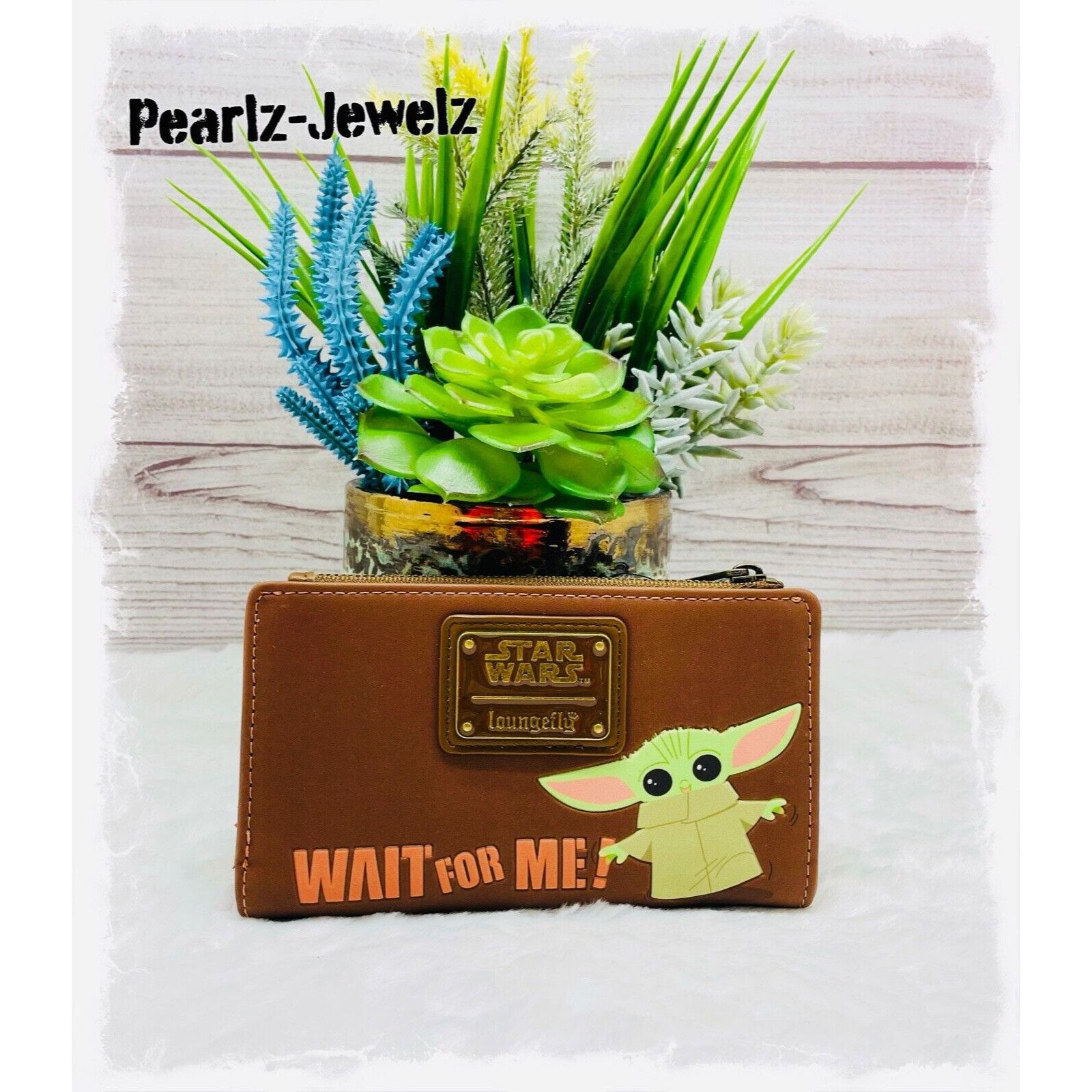 Disney Loungefly Star Wars Wallet The Mandalorian Yoda The Child Sc Size ONE SIZE - 2 Thumbnail