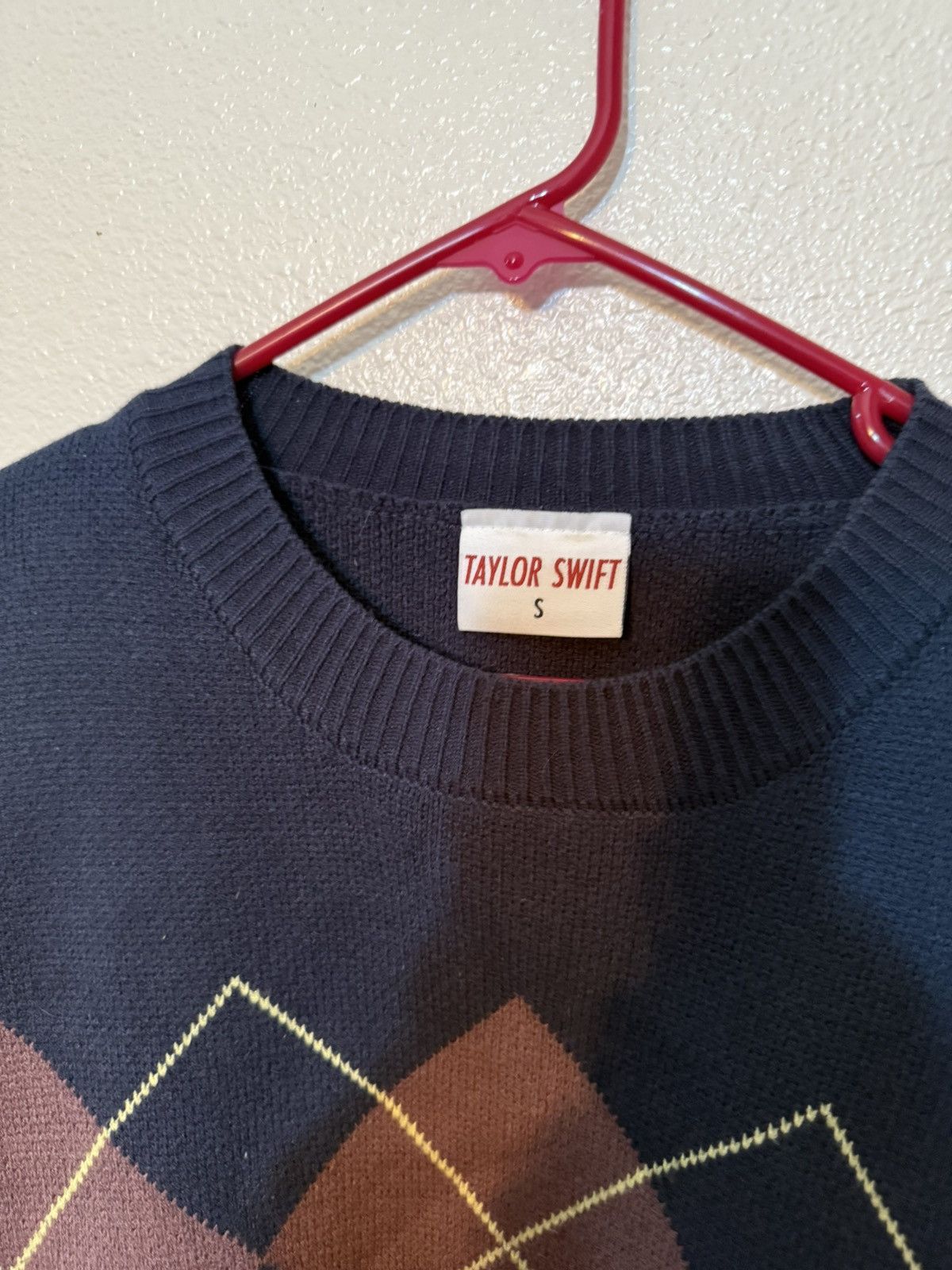Other Taylor Swift Red Tour- All Too Well- Size Small Size S / US 4 / IT 40 - 2 Thumbnail