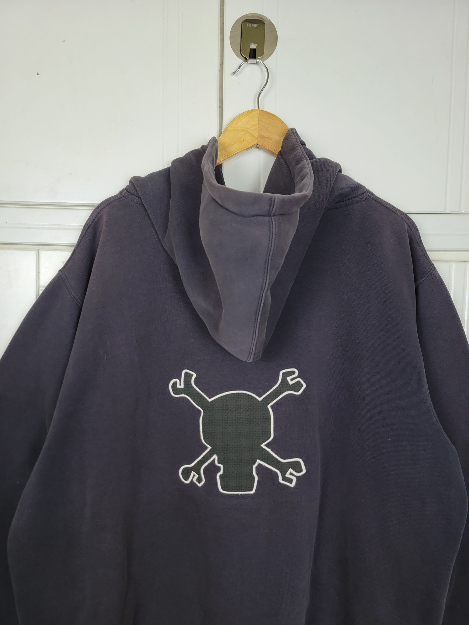 Stussy × Vintage Vintage Stussy Crossbone Hoodies Size US L / EU 52-54 / 3 - 2 Thumbnail