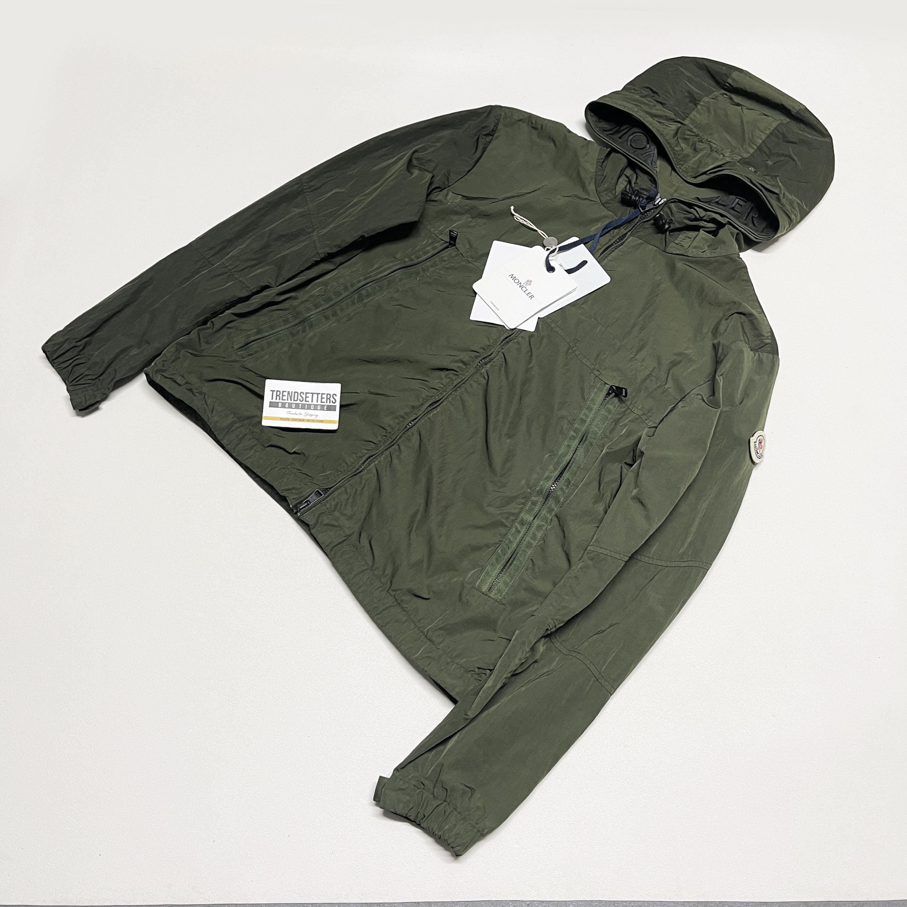 Moncler Moncler mens green light jacket size 2 M medium Size US M / EU 48-50 / 2 - 6 Thumbnail