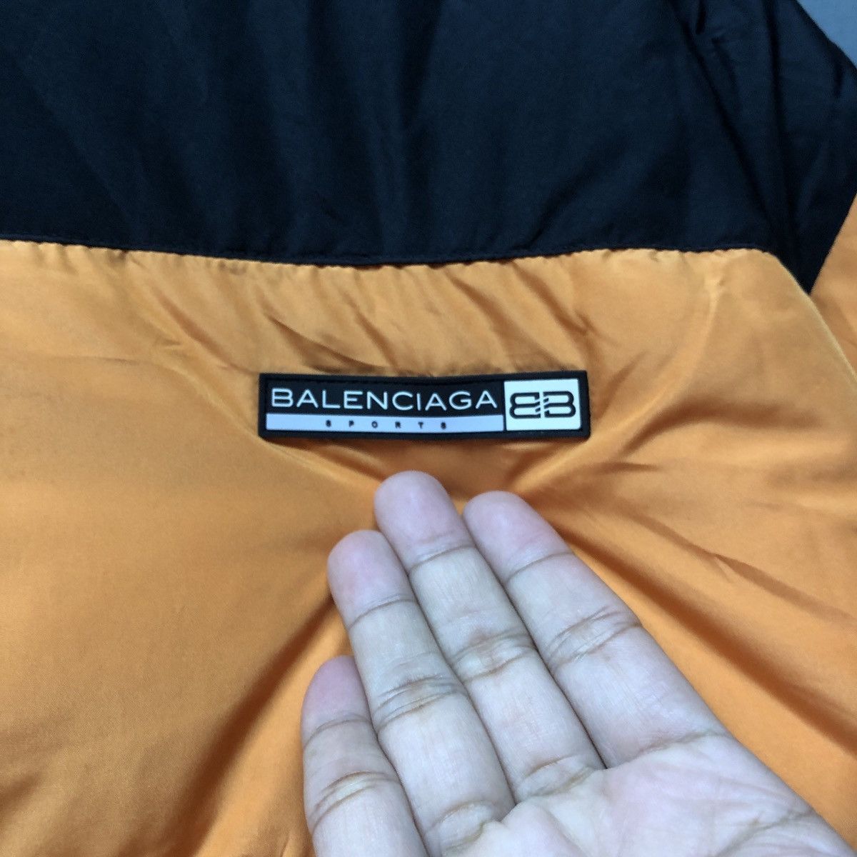 Balenciaga × Vintage Vintage Balenciaga Puffer Jacket Size US L / EU 52-54 / 3 - 3 Thumbnail