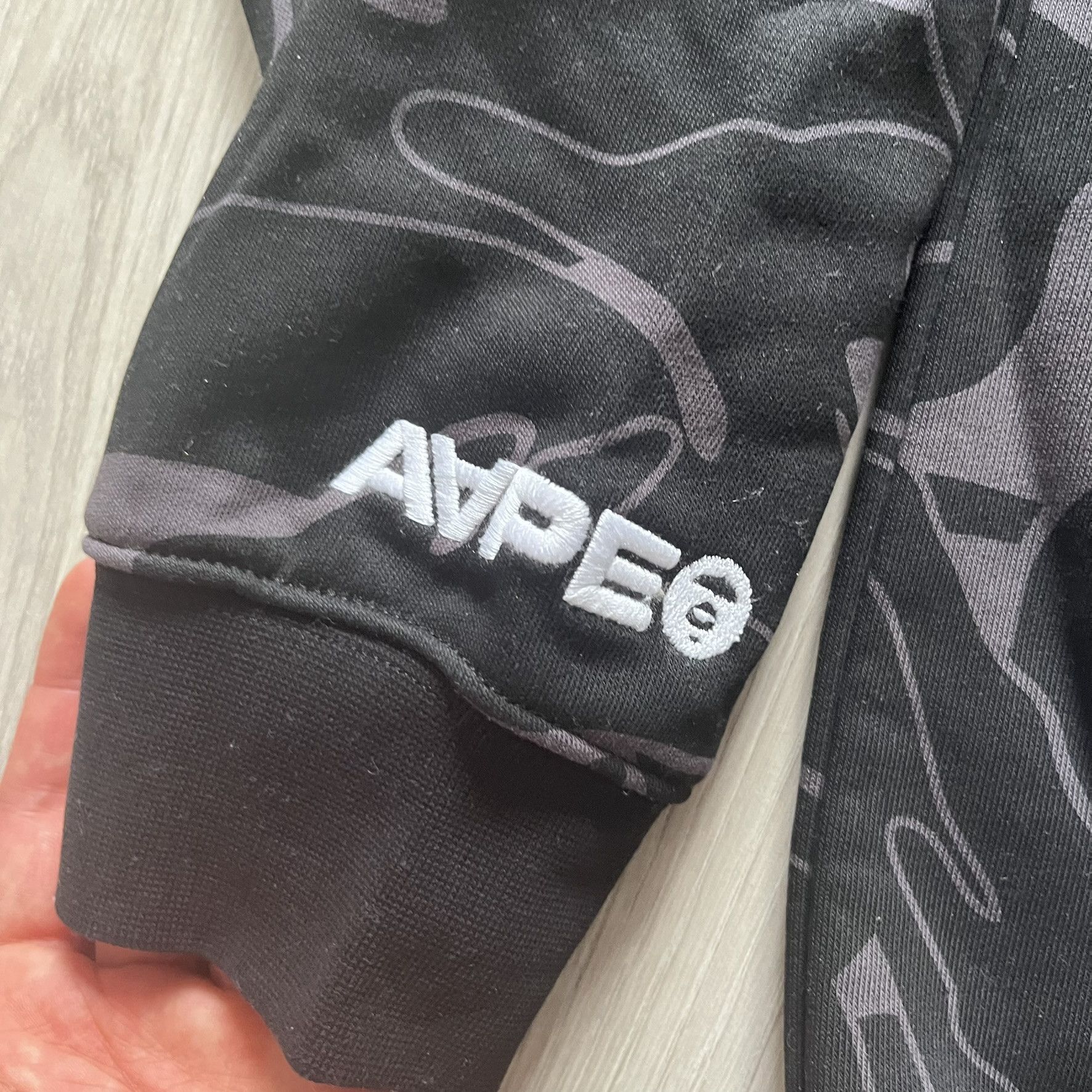 Aape AAPE By Bathing Ape Now Silicon Badge Camo Crewneck Size US M / EU 48-50 / 2 - 3 Thumbnail