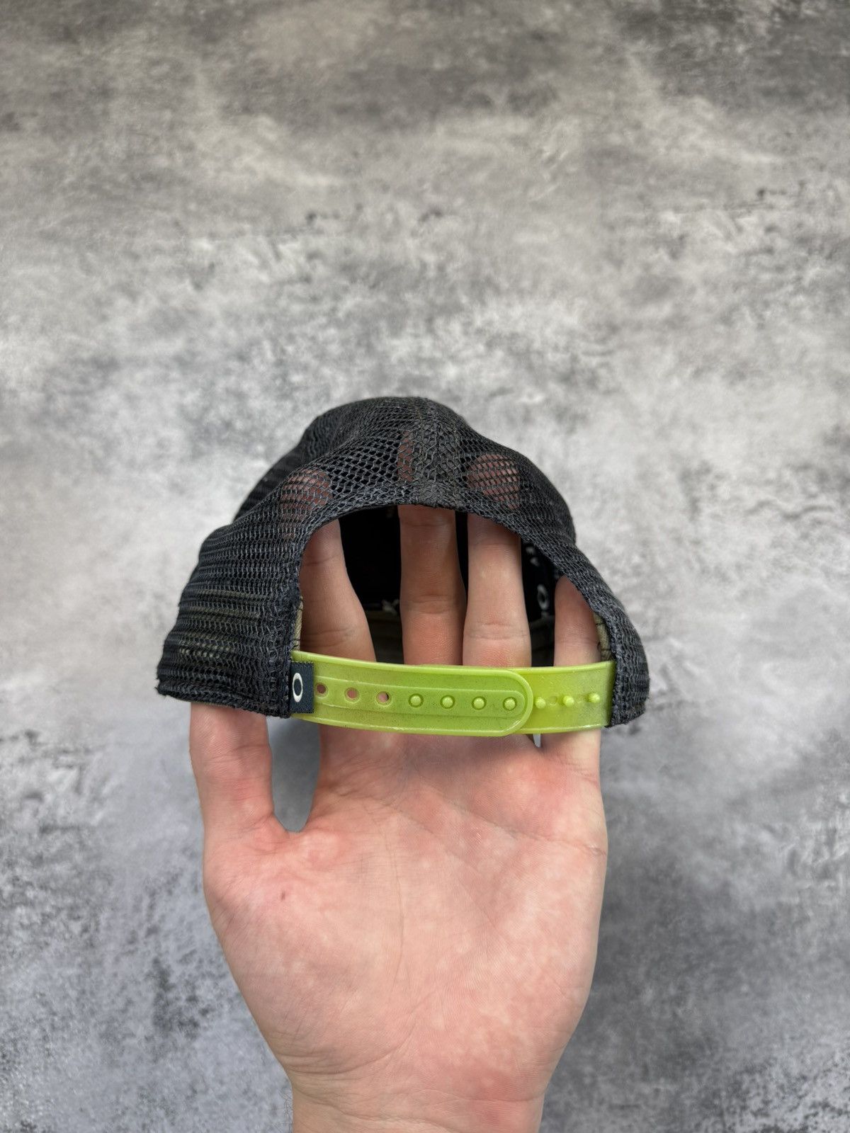 Oakley Vintage Oakley Cap Black Neon Green Hat Logo Y2K Streetwear Size ONE SIZE - 7 Thumbnail