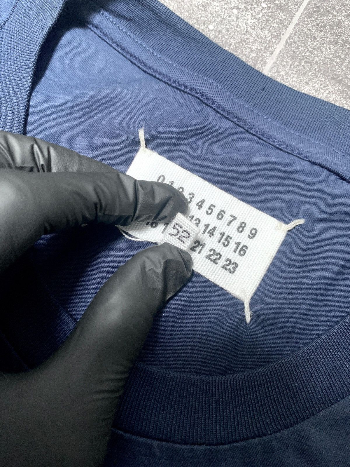 Maison Margiela Blank tee Size US L / EU 52-54 / 3 - 6 Thumbnail