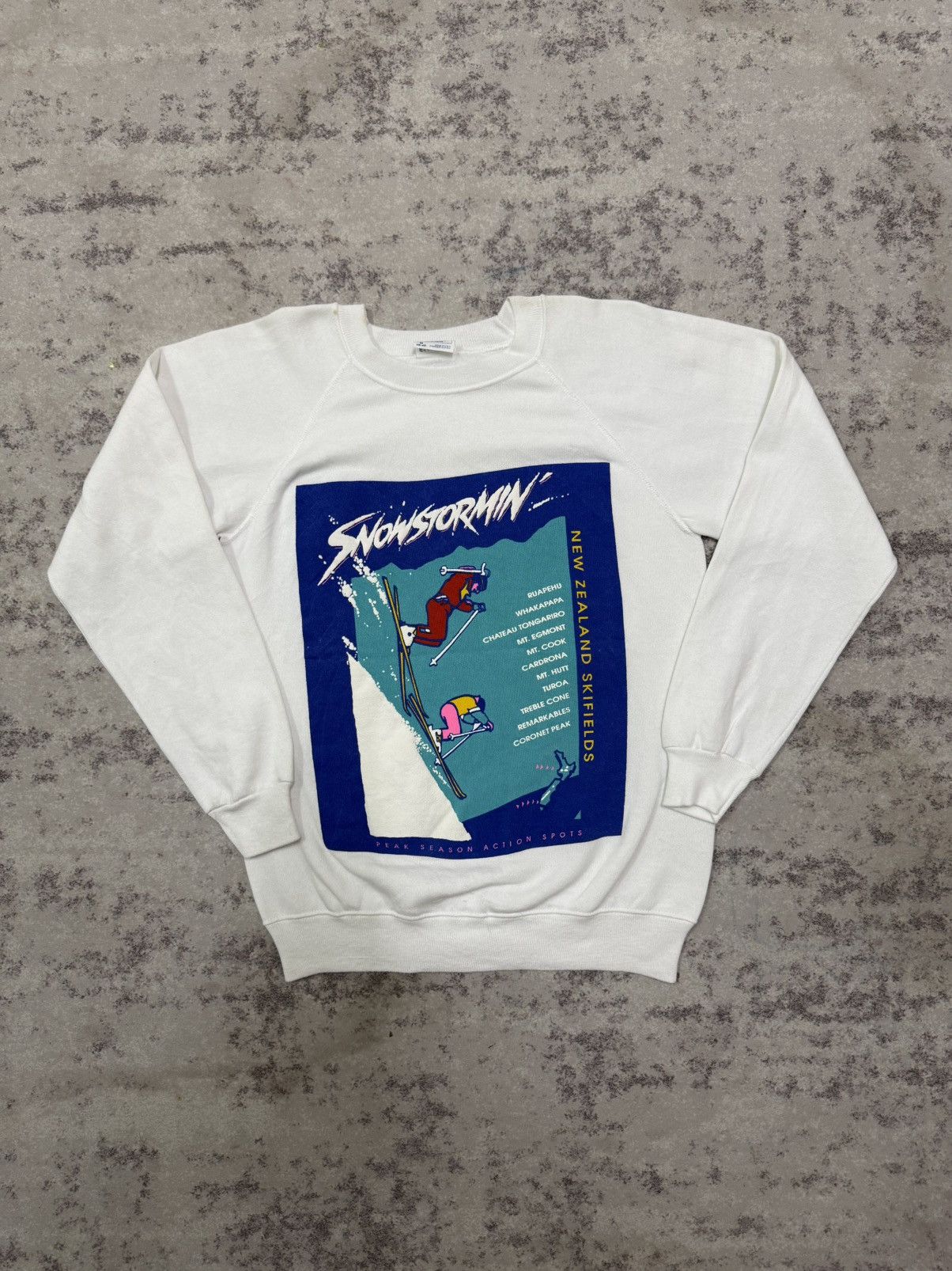 Vintage Vintage 90s Snowstormin NewZealendSkifields Hanes Sweatshirt Size US S / EU 44-46 / 1 - 3 Thumbnail