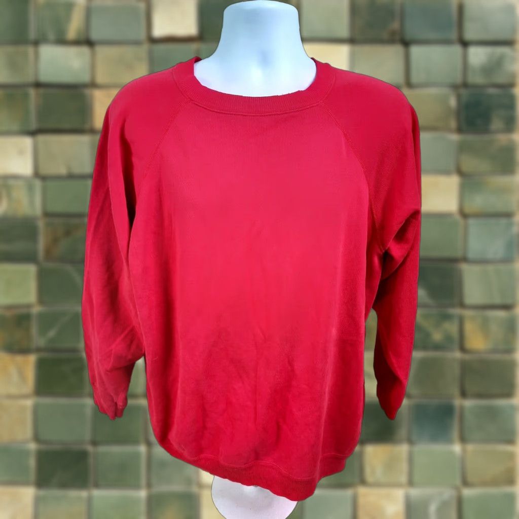 Hanes VINTAGE Hanes 80s USA Crewneck Sweatshirt Red Raglan 2XL 2XL Mens Size XXL Size 2XL Sweatshirt Size US XXL / EU 58 / 5 - 1 Thumbnail