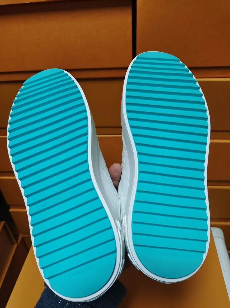 Louis Vuitton Louis Vuitton Louis Vuitton Colorful Sneaker Shoes Size 35 Size US 5 / IT 35 - 9 Thumbnail