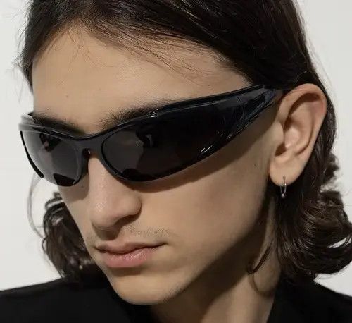 VIBE Retro Y2K Fashion Design Sunglasses Size ONE SIZE - 2 Thumbnail