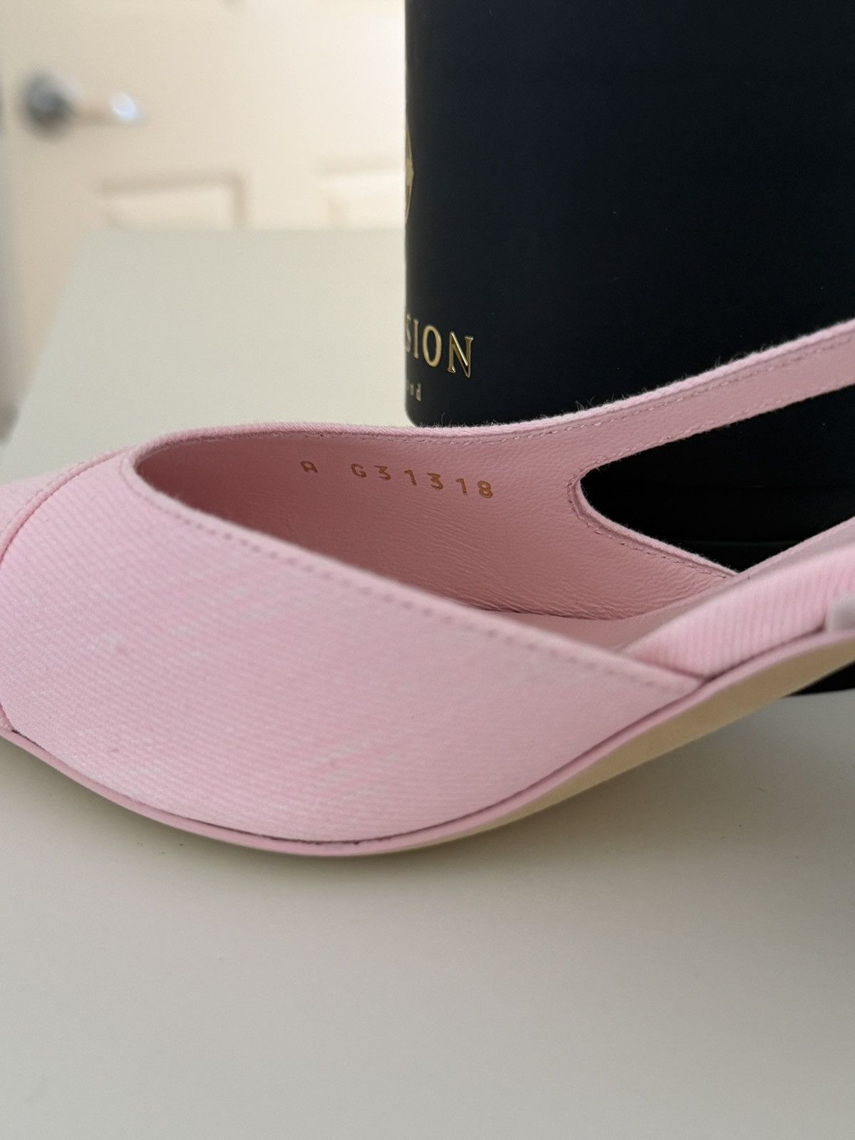 Chanel NEW chanel light pink denim slingbacks Size US 6.5 / IT 36.5 - 15 Thumbnail