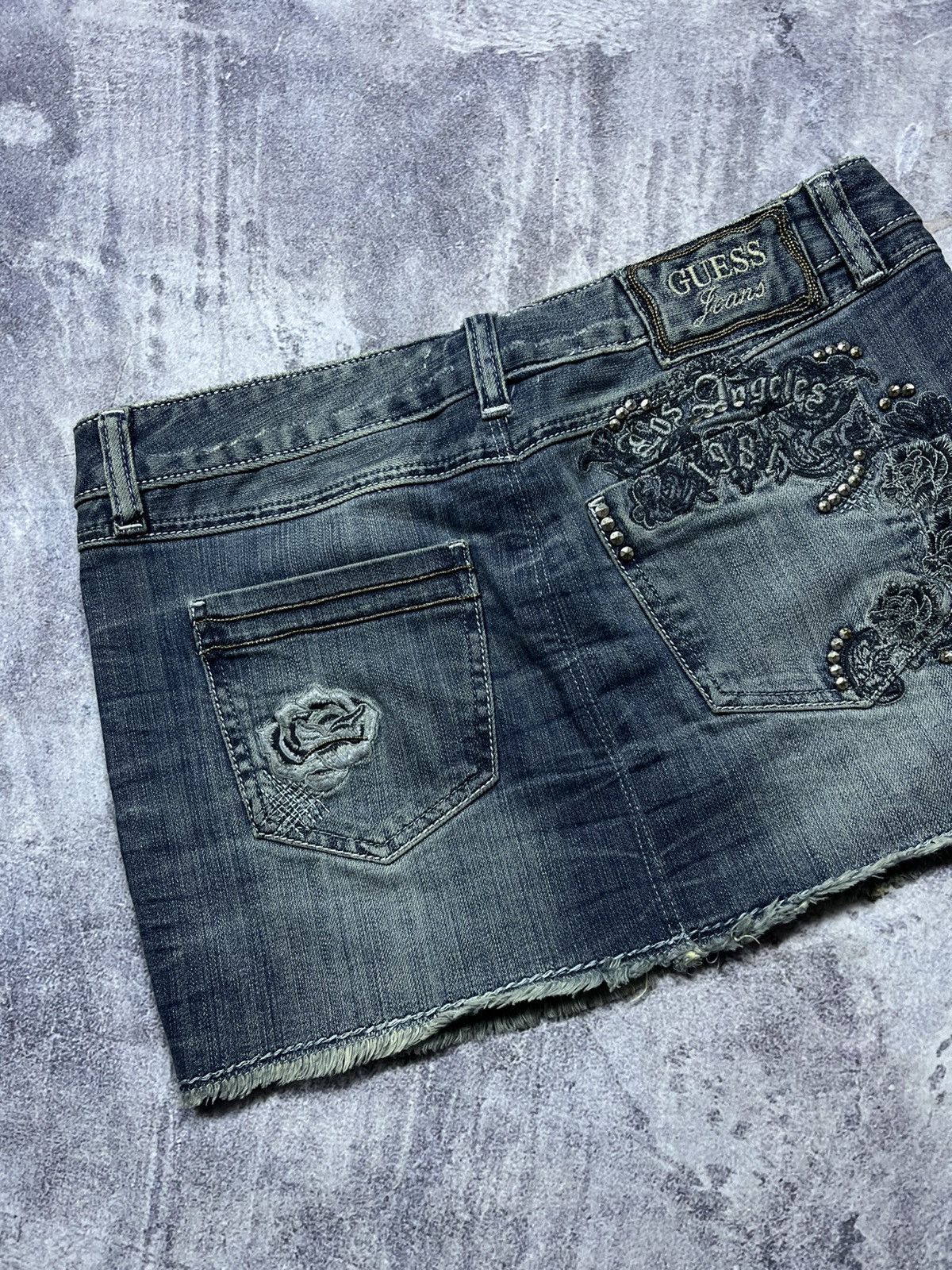 Guess Guess Mini Skirt Jeans Denim Vintage Streetwear Y2K Size 30" / US 8 / IT 44 - 3 Thumbnail