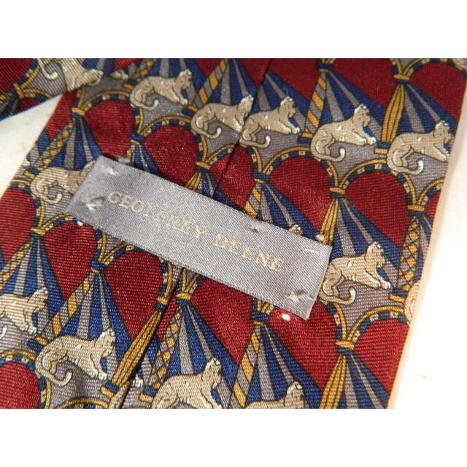 Geoffrey Beene Vintage Wide Geoffrey Beene Silk Maroon Lion Sphinx Tie Size ONE SIZE - 5 Thumbnail