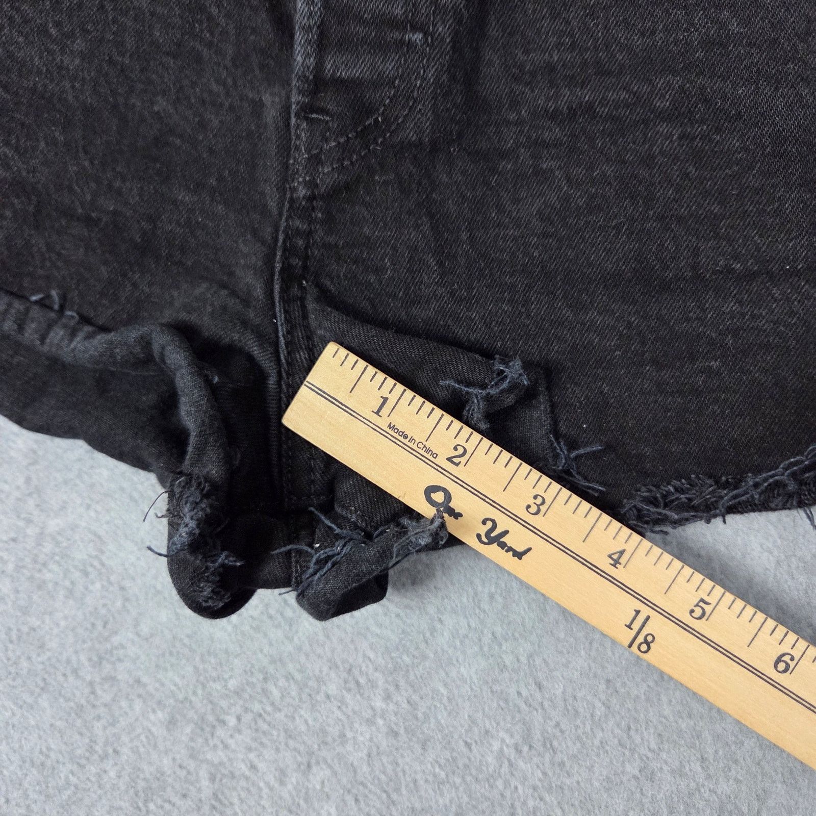 Levi's Levi's Premium 26 Black Ribcage Shorts Button Fly Cut Offs Size 26" / US 2 / IT 38 - 10 Thumbnail