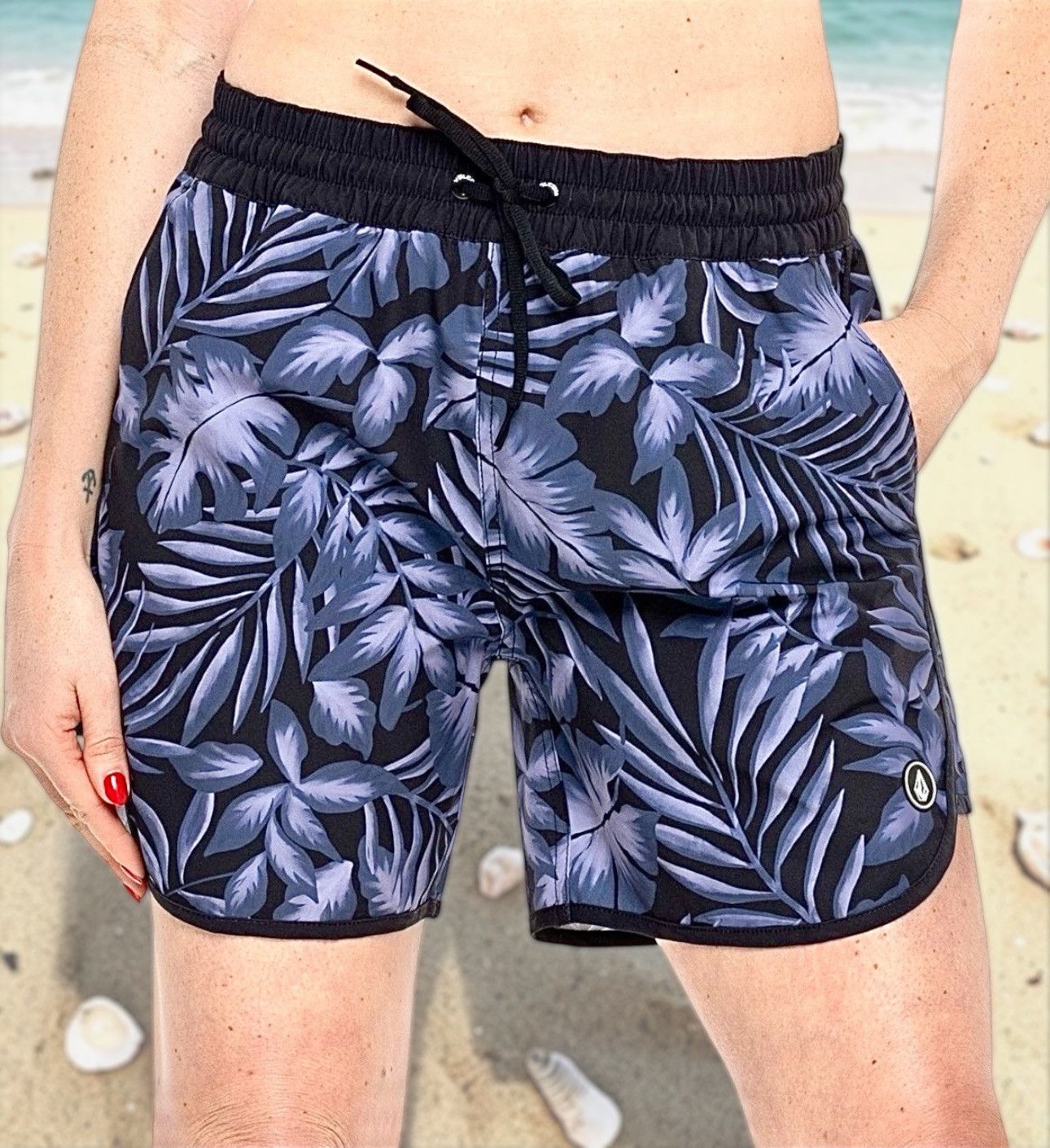 Volcom Volcom Paradise Womens Dreamer Boyfriend Shorts UPF 50+ sz M Size 31" - 1 Thumbnail