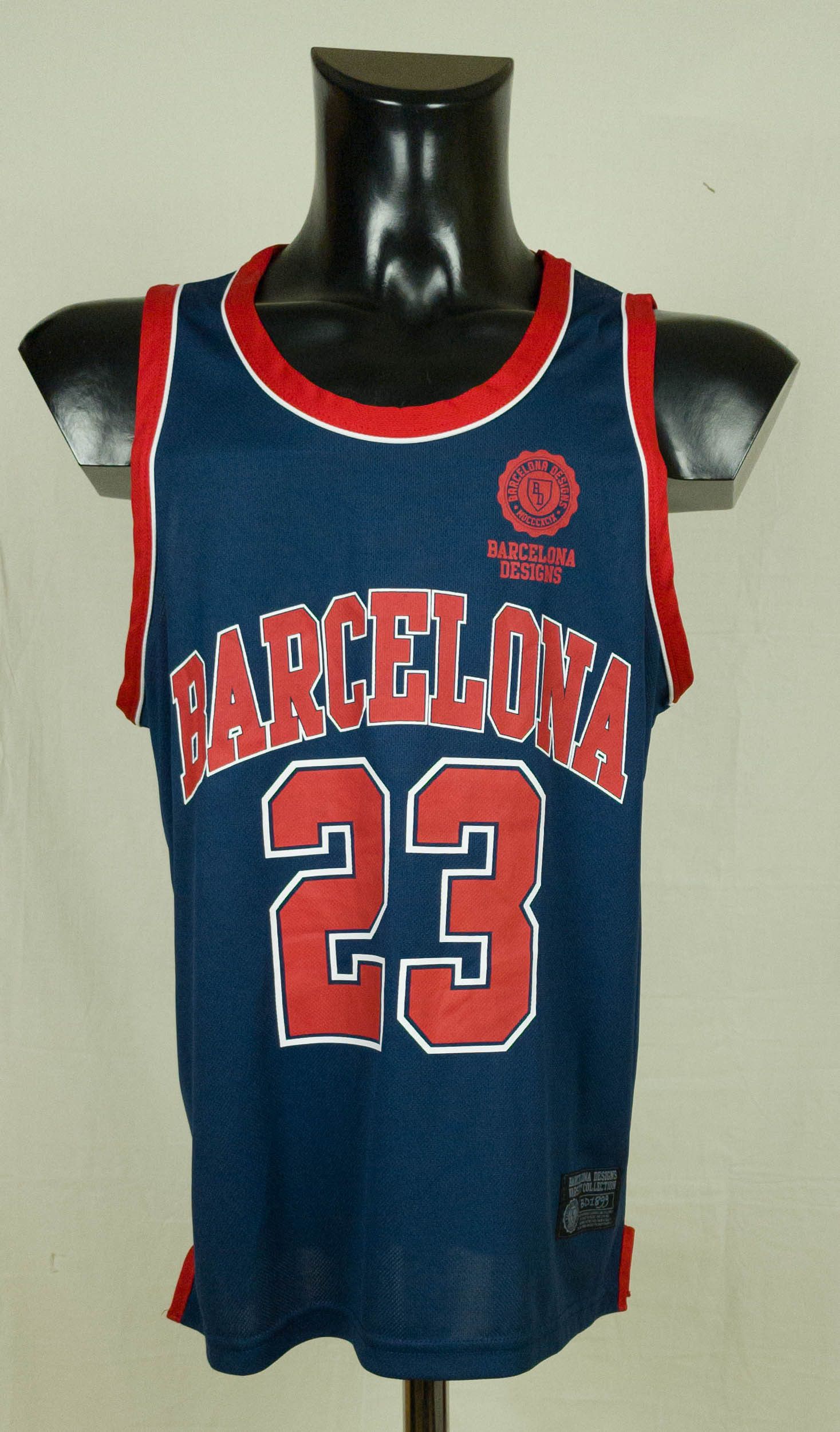Other BARCELONA DESING BASKETBALL VEST TANK TOP SIZE S-M VGC Size US M / EU 48-50 / 2 - 1 Thumbnail