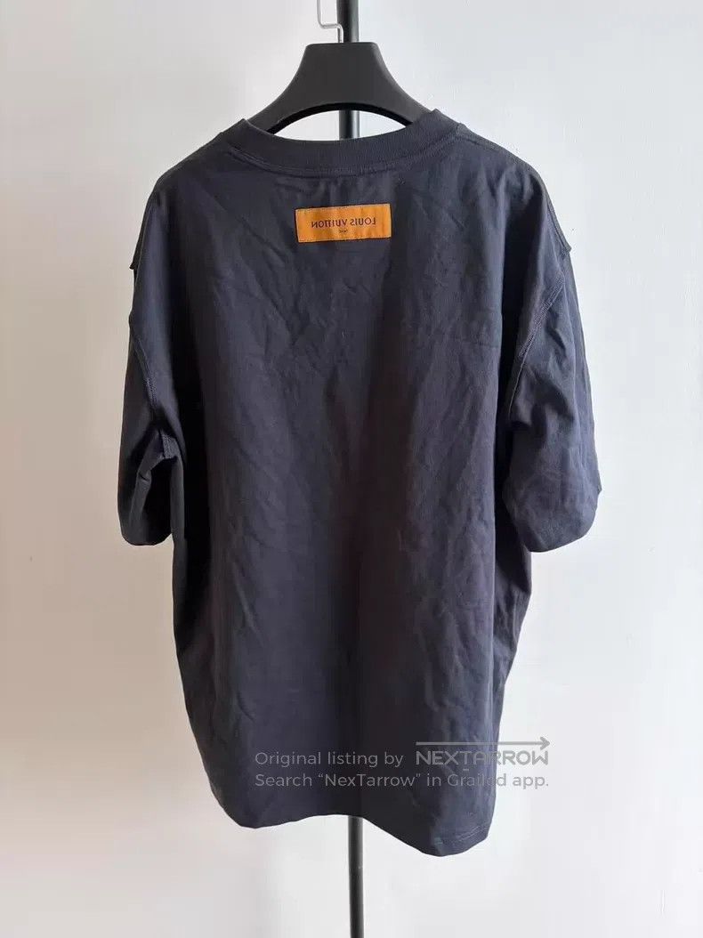 Louis Vuitton Louis Vuitton size 4l Solid Logo Crew Neck Short Sleeve Size US M / EU 48-50 / 2 - 2 Thumbnail