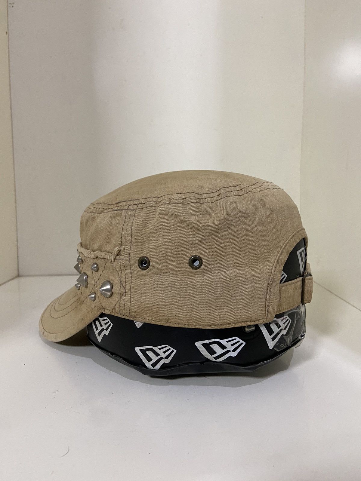 If Six Was Nine 2000s punk studded button patrol hat Size ONE SIZE - 4 Thumbnail