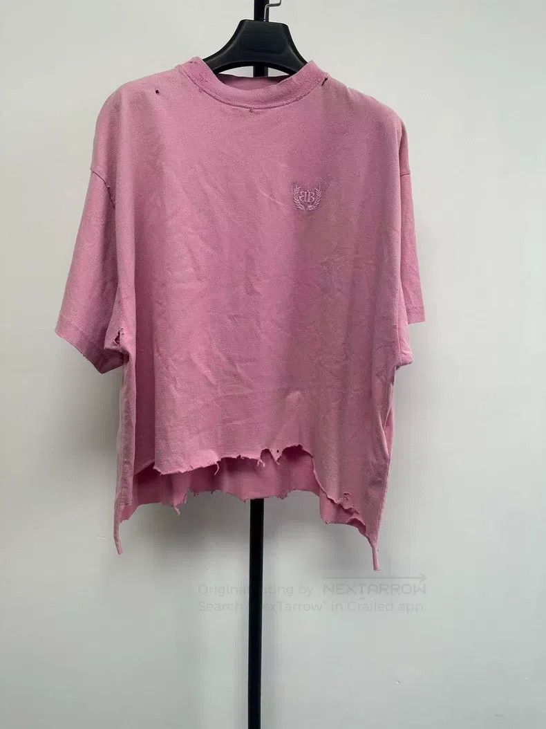 Balenciaga Balenciaga Short Crop Short Sleeve Off-Shoulder T-Shirt Size US S / EU 44-46 / 1 - 1 Thumbnail