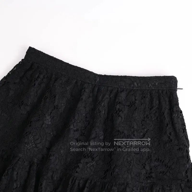 Yves Saint Laurent YSL Black Lace Short Skirt in XS Size . Size 23" - 3 Thumbnail