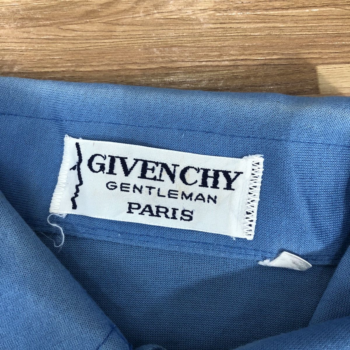 Vintage Vintage GIVENCHY Gentleman Paris Polos Tee Luxury Size US L / EU 52-54 / 3 - 4 Thumbnail