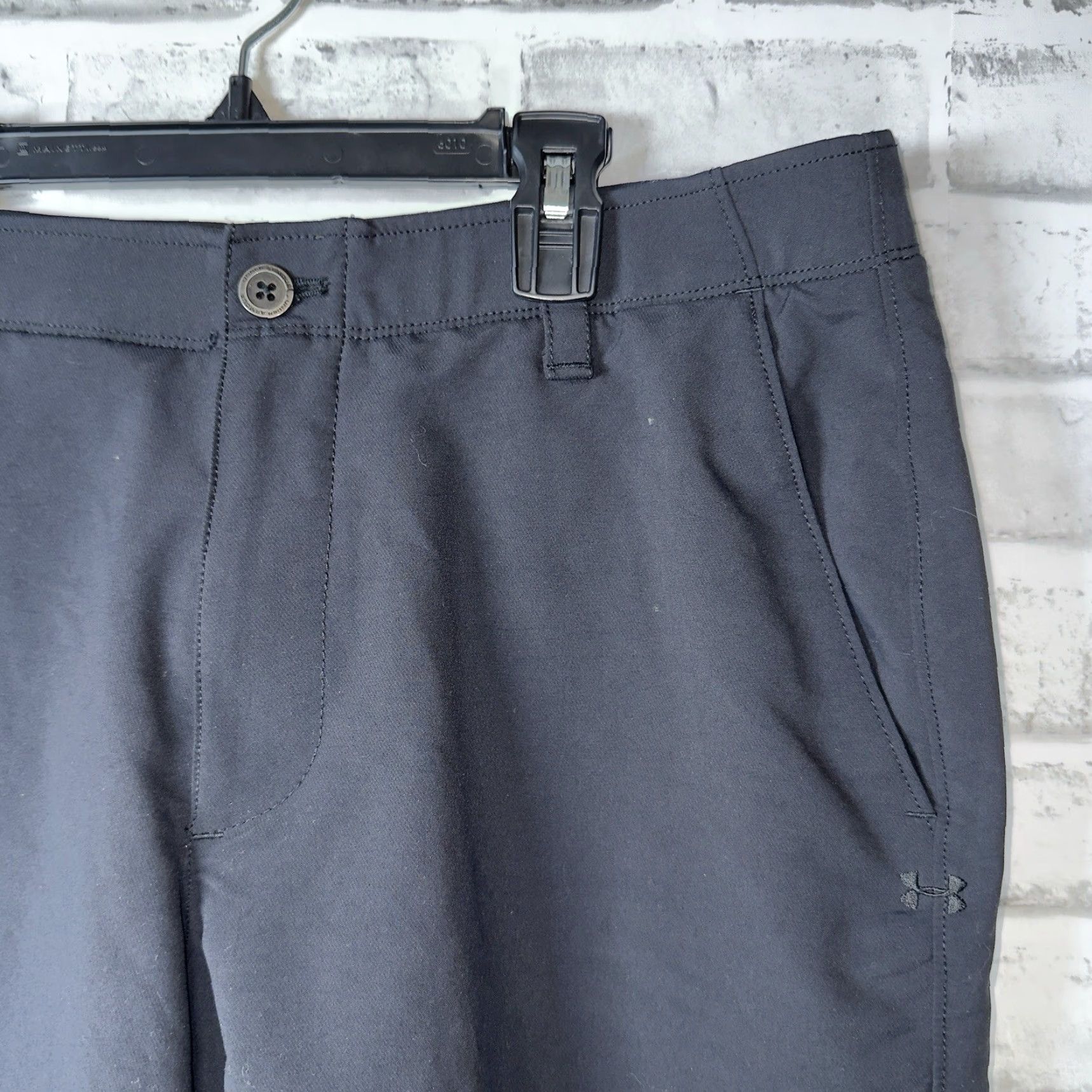 Under Armour Under Armour Black Athletic Shorts Mens Size 36 Size US 36 / EU 52 - 2 Thumbnail