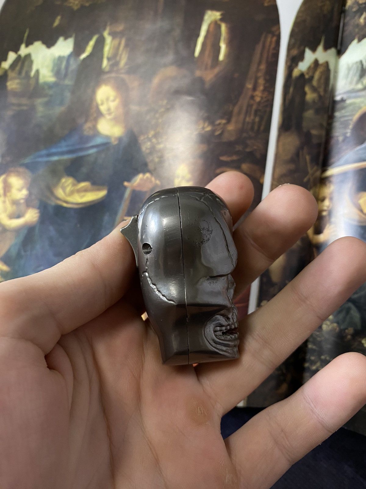 Jewelry Rare Retro Vintage Skull Lighter with Light! Size ONE SIZE - 3 Thumbnail