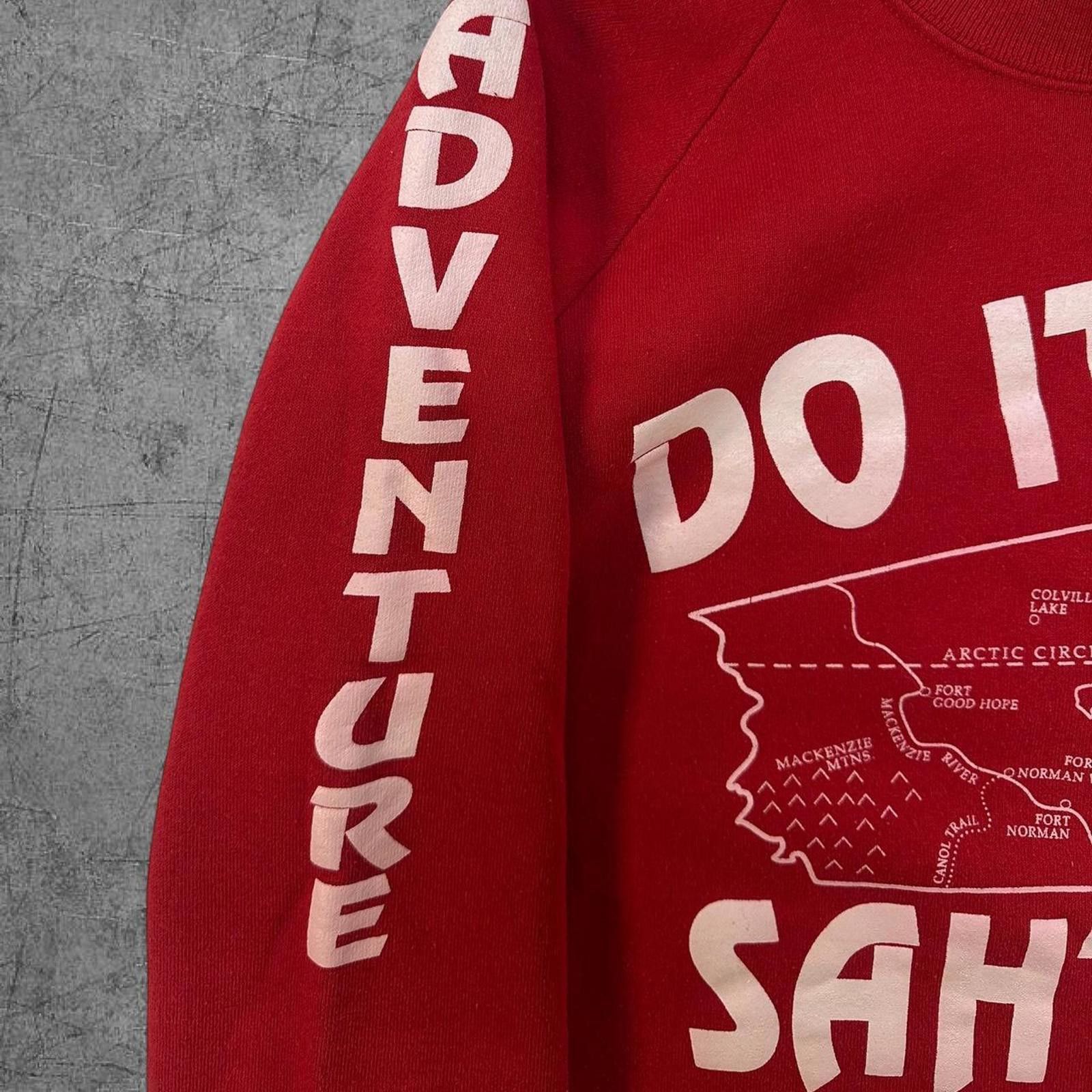 Vintage 90s Sahtu Crewneck Size US L / EU 52-54 / 3 - 5 Thumbnail