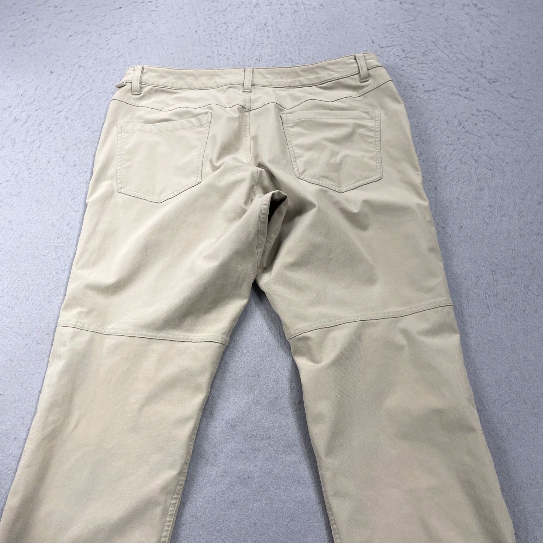 Lululemon Lululemon Pants Mens 34x28 Beige Warpstreme Classic Casual Chino Button 5-Pocket Logo Shirt Size US 34 / EU 50 - 5 Thumbnail