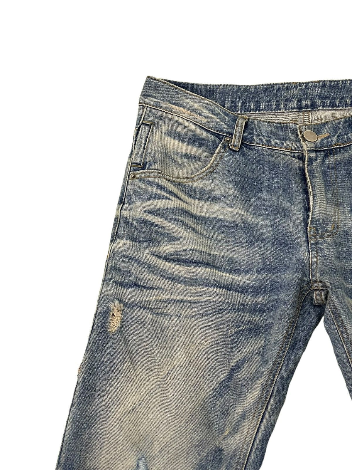 Japanese Brand Slim Jeans Improves Faded Distress Denim 8🟦7 Size US 35 - 8 Thumbnail