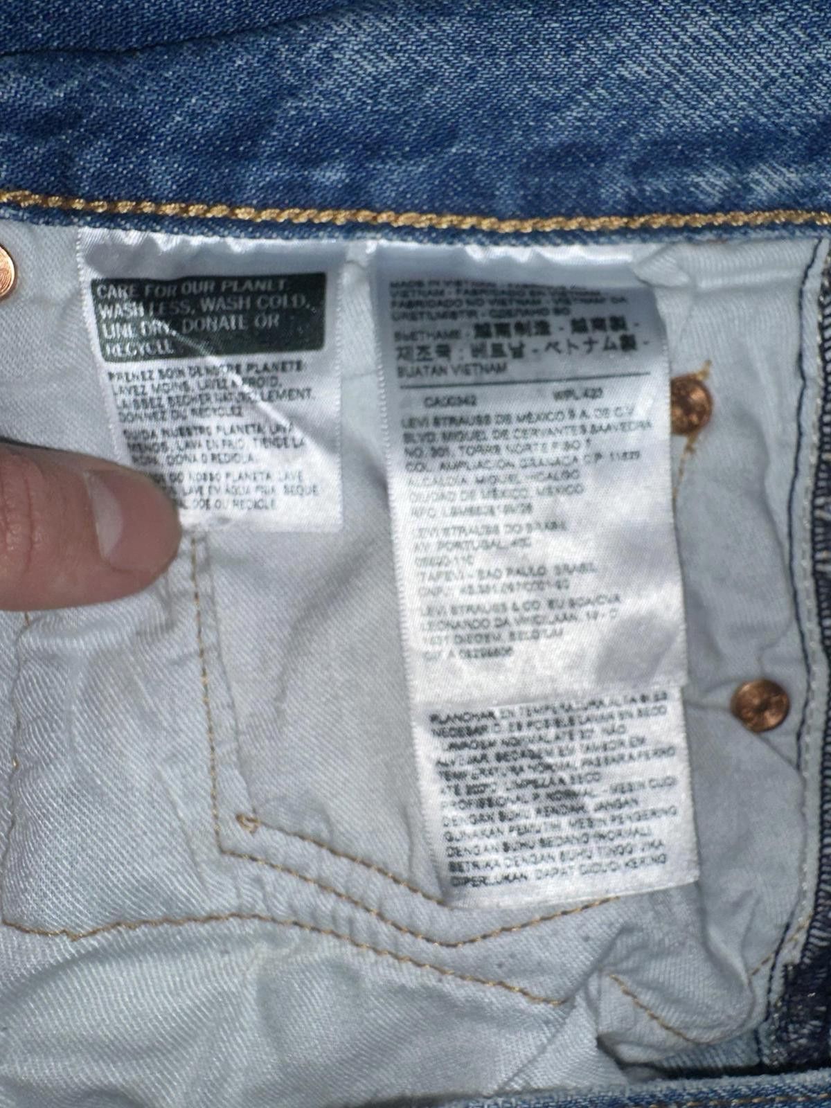 Levi's Men's Levi's 501® Original Fit Ripped Jeans Size US 35 - 7 Thumbnail