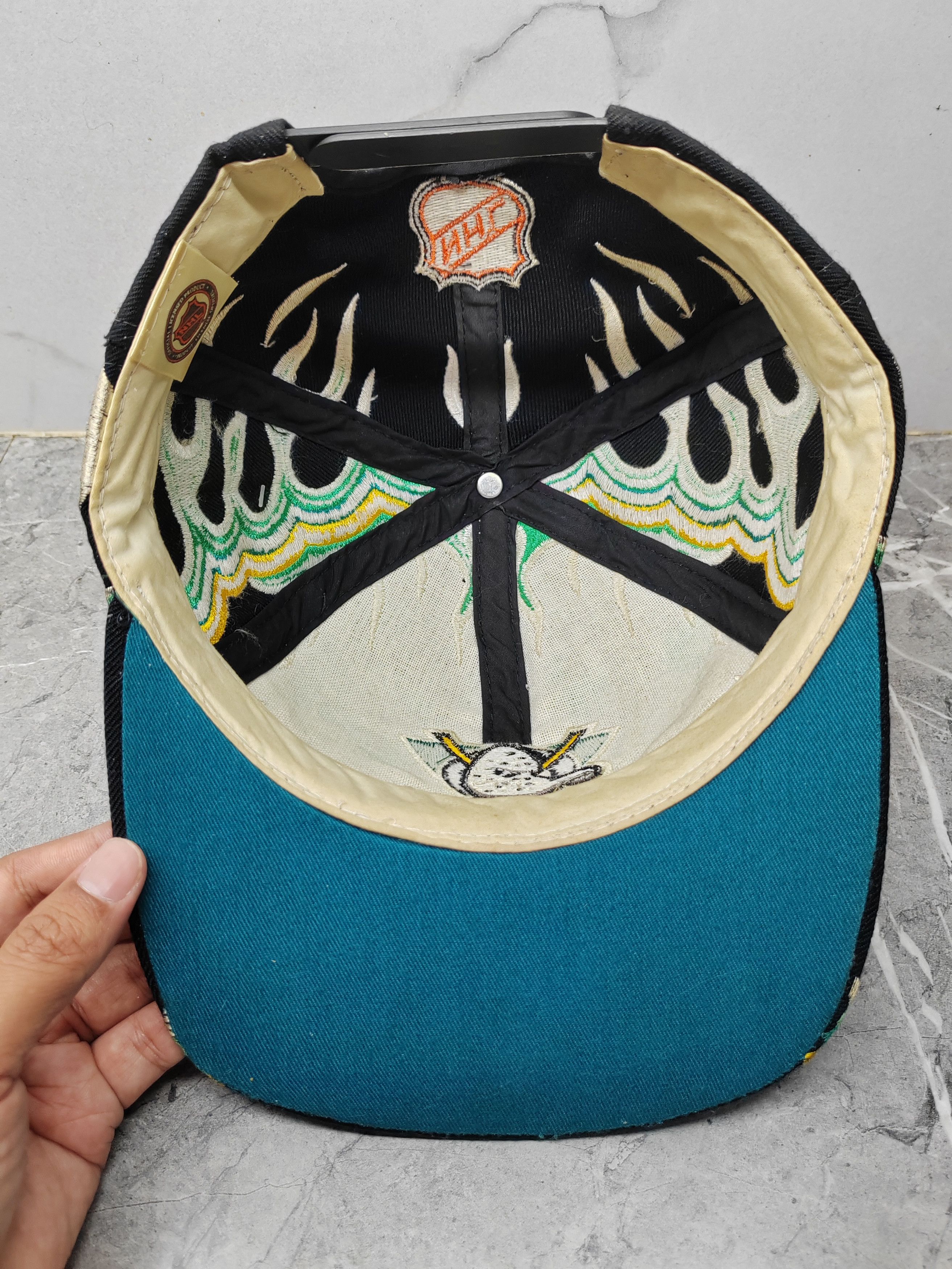 NHL Vintage Mighty Ducks NHL Flames Style Cap Hat Size ONE SIZE - 8 Thumbnail