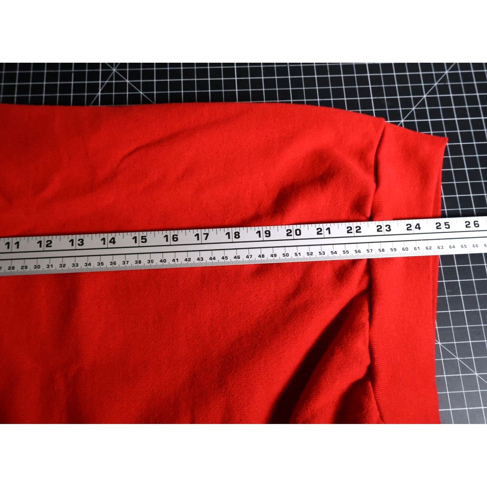 Tultex VINTAGE Tultex Sweatshirt Mens Small Red Crewneck Raglan Sleeve Solid (Large Tag) Size US S / EU 44-46 / 1 - 6 Thumbnail