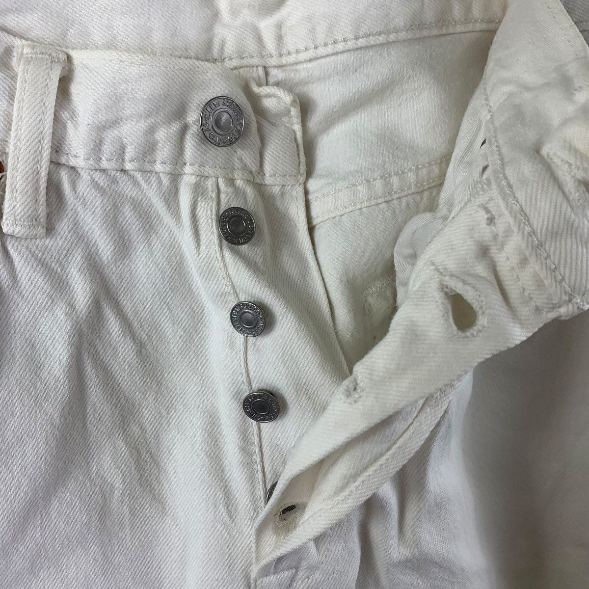 Levi's × Vintage Vintage LEVI’S lot 501 white colour jeans Size US 32 / EU 48 - 14 Thumbnail