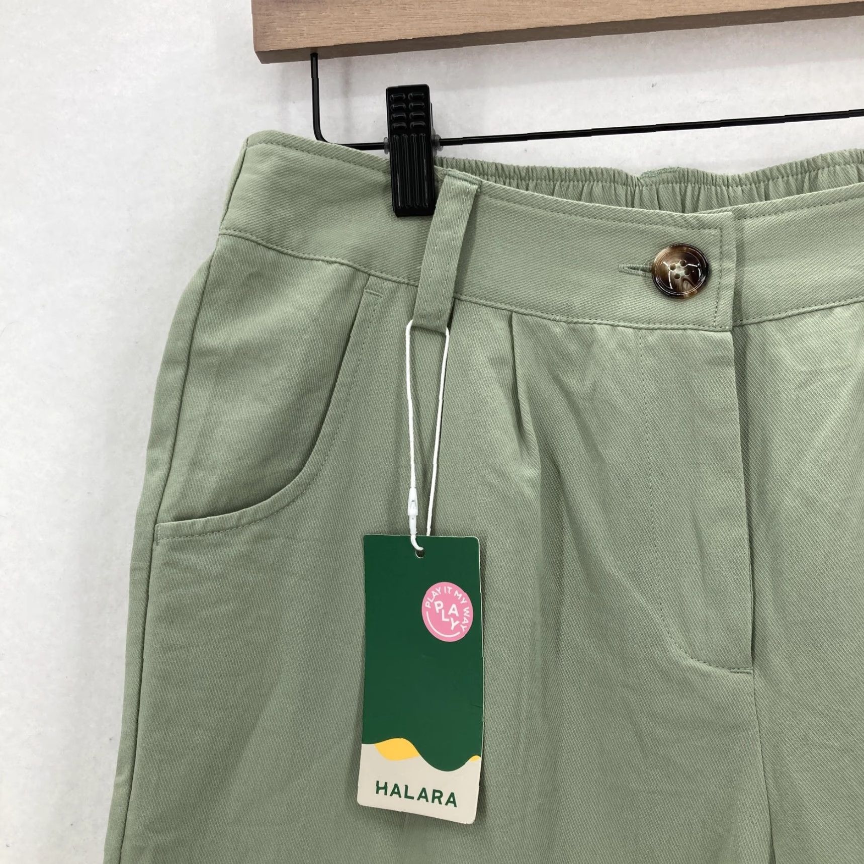 Vintage Halara Pants Womens Medium Green Cotton Joggers Pleated Elastic Waist Cuffed Size 32" / US 10 / IT 46 - 3 Thumbnail